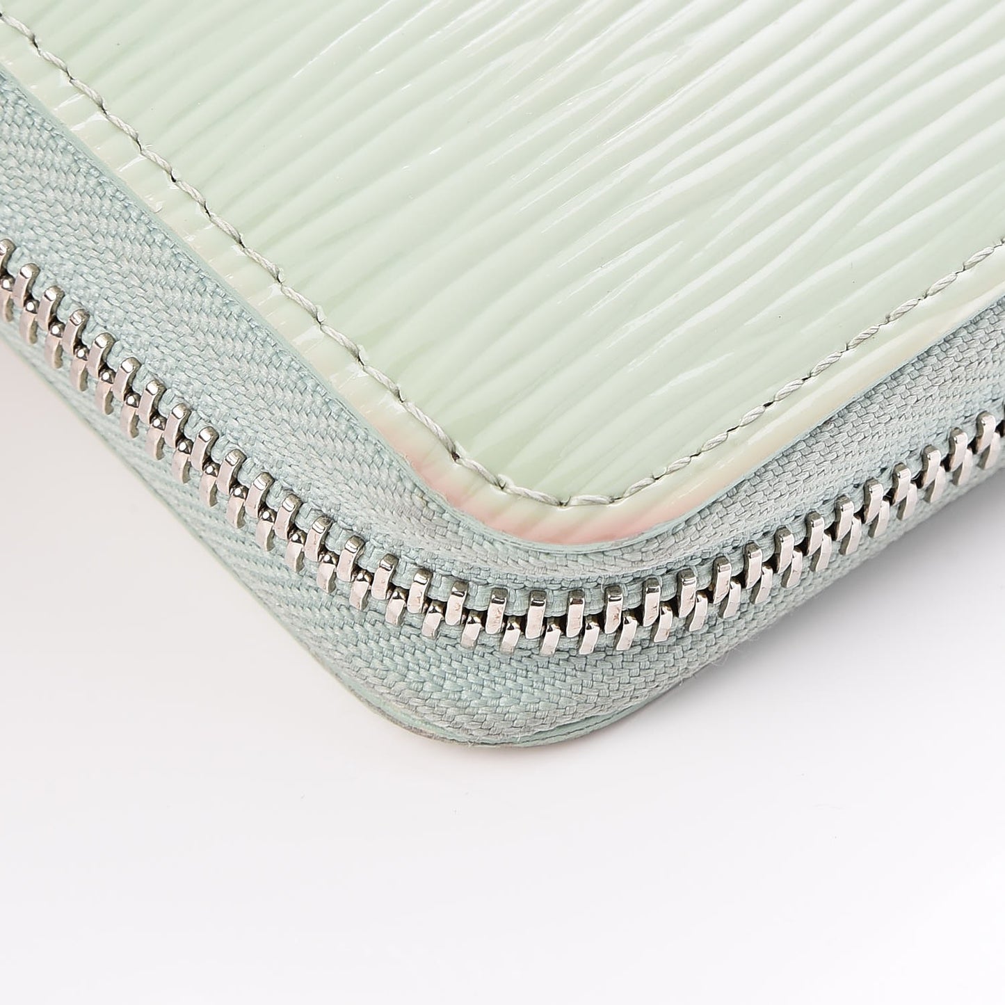 Electric Epi Zippy Wallet Amande