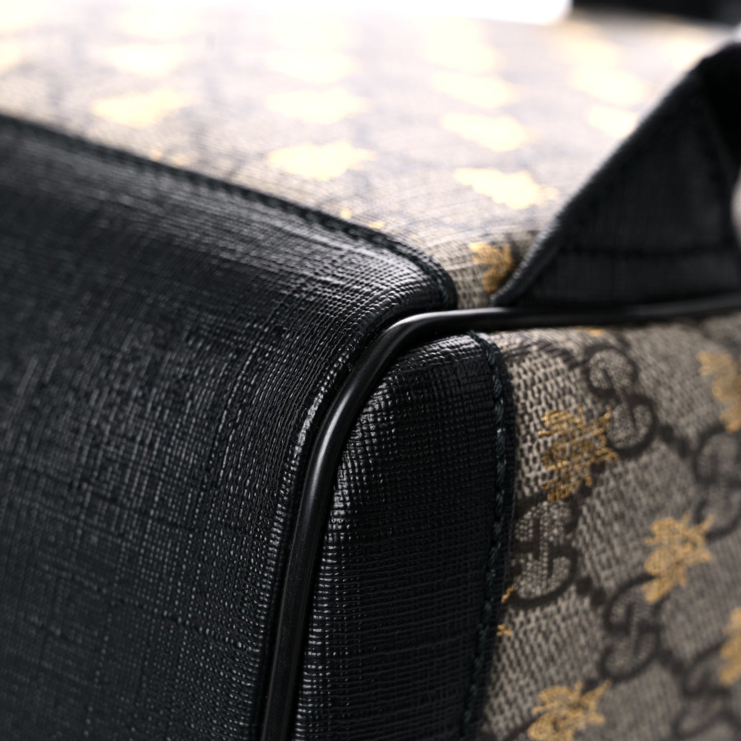 GG Supreme Monogram Bees Print Small Day Backpack Beige Oro Black