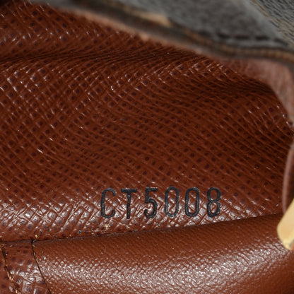 Louis Vuitton Monogram 4 Key Multicles Holder 7 of 8