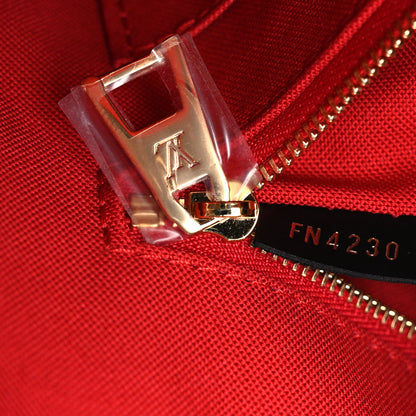 Louis Vuitton Reverse Monogram Giant Onthego MM 6 of 9
