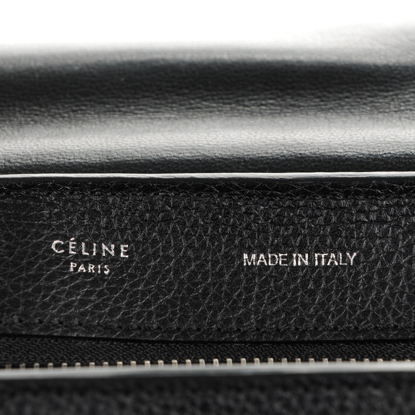 Drummed Calfskin Suede Medium Trapeze Black