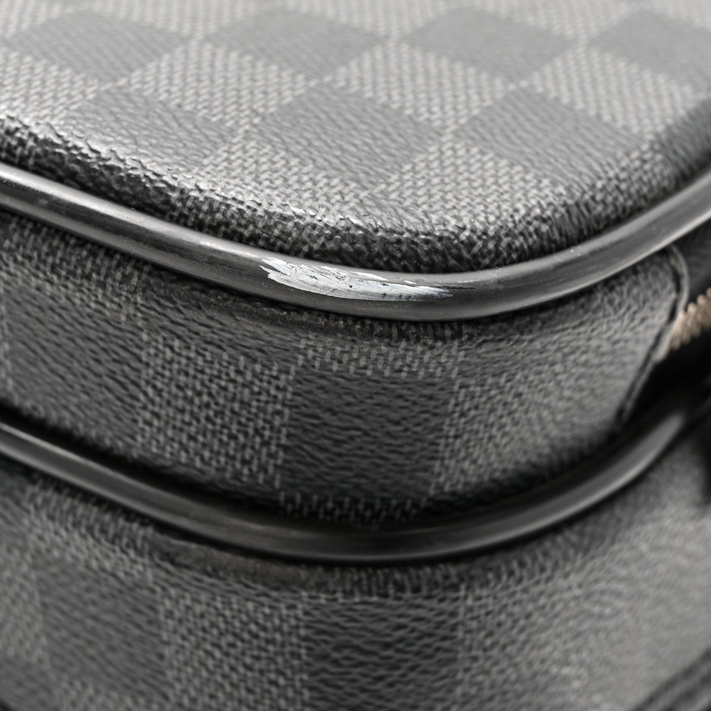Damier Graphite Pilot Case