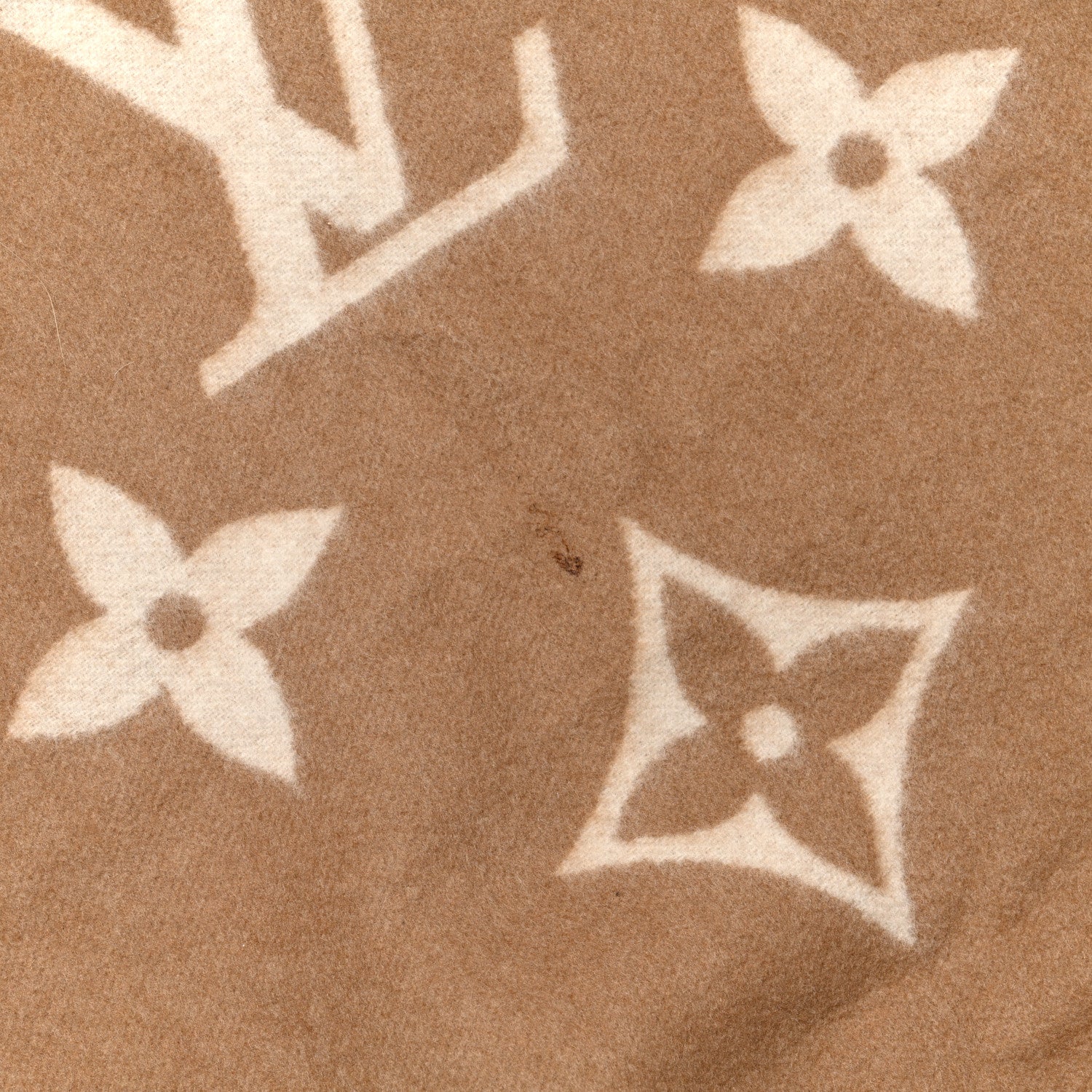 Louis Vuitton Cashmere Monogram Reykjavik Scarf Sable 4 of 4