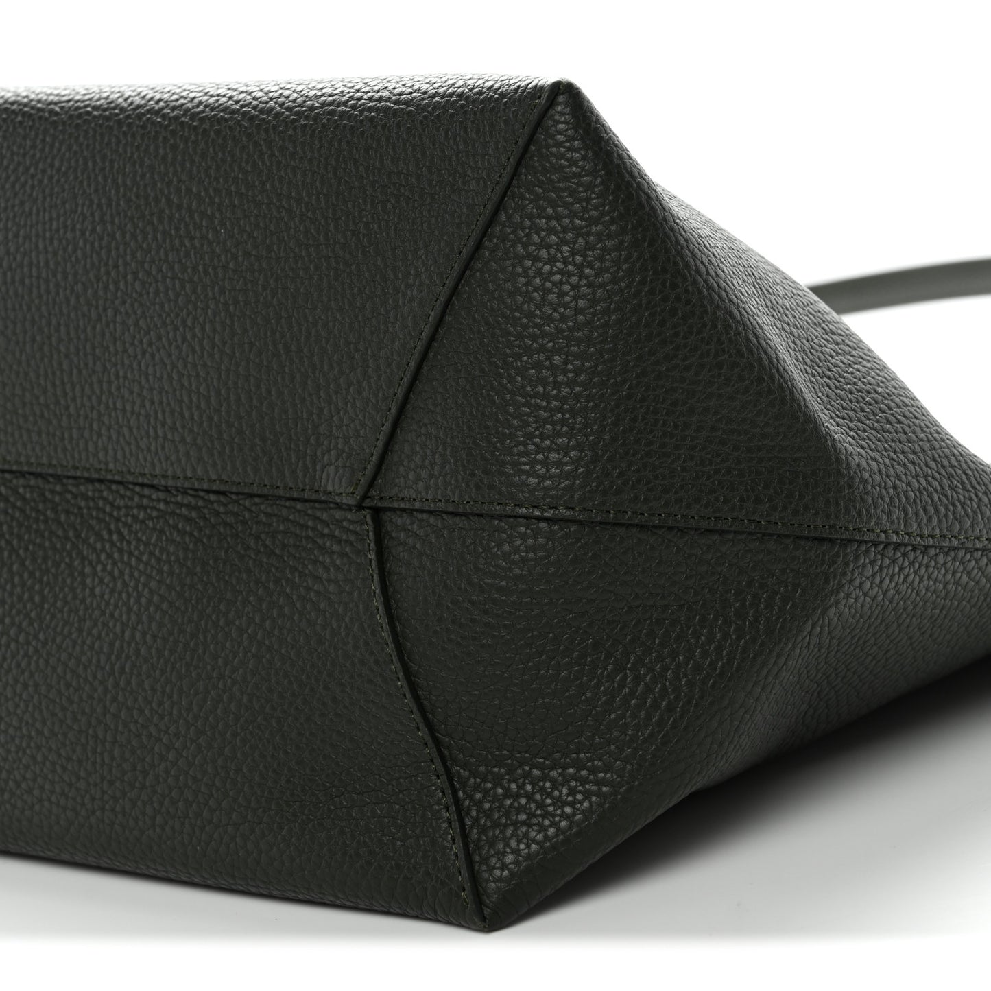 Pebbled Calfskin Everyday Cabas Seaweed
