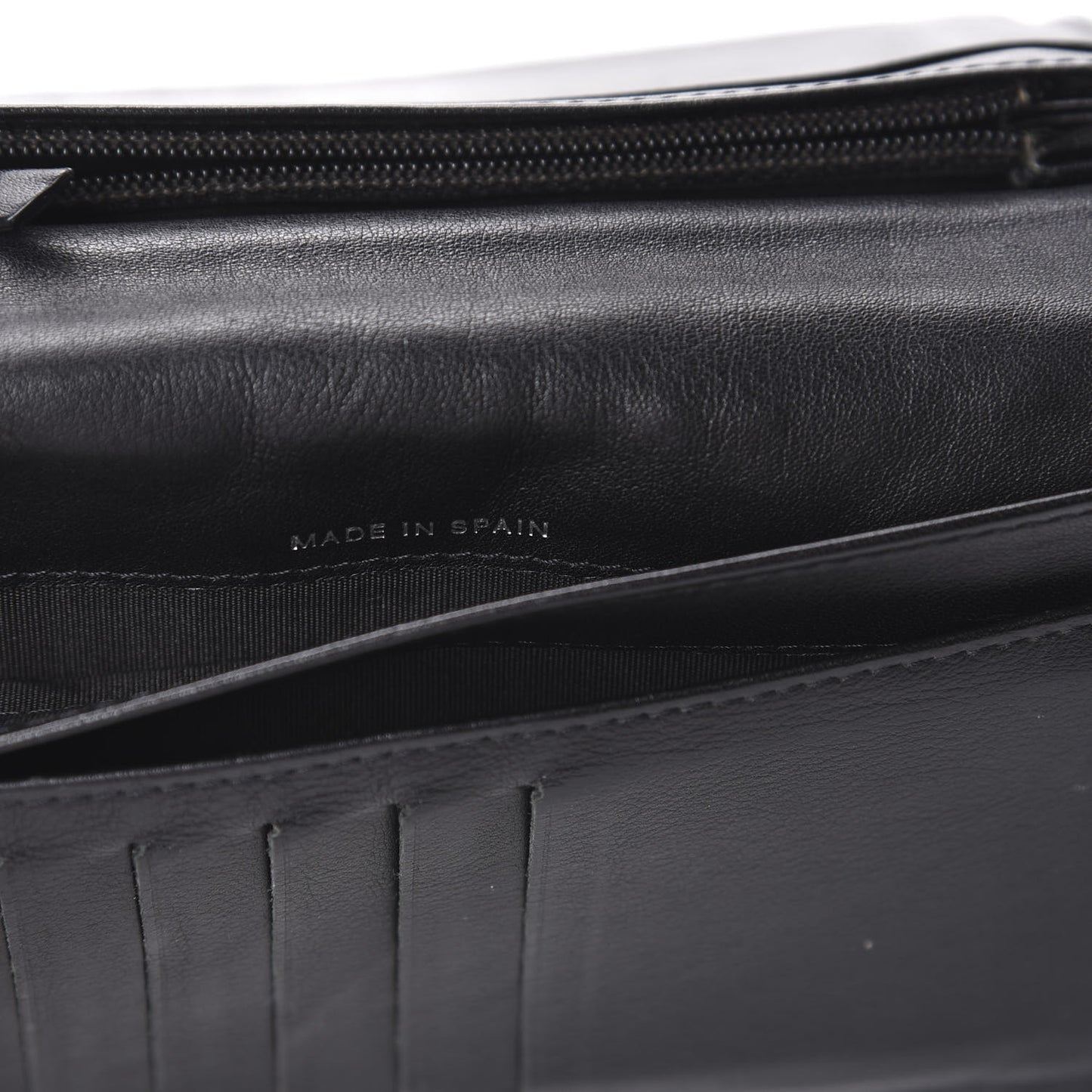 Patent Quilted Brilliant Yen Wallet Black