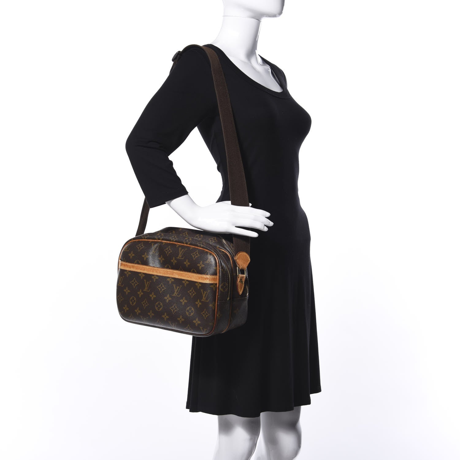 Louis Vuitton Monogram Reporter PM 3 of 21