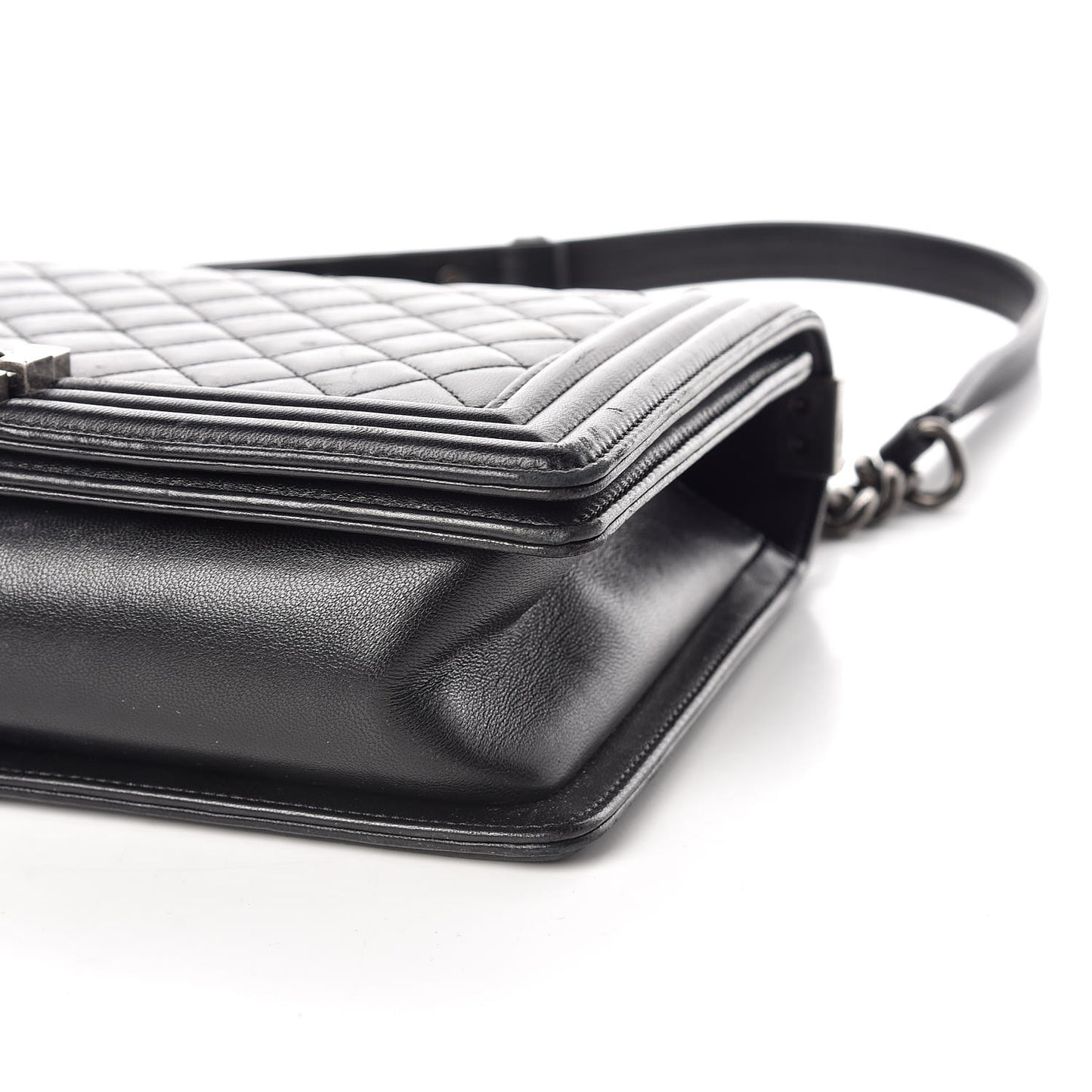 Lambskin Quilted New Medium Boy Flap Black