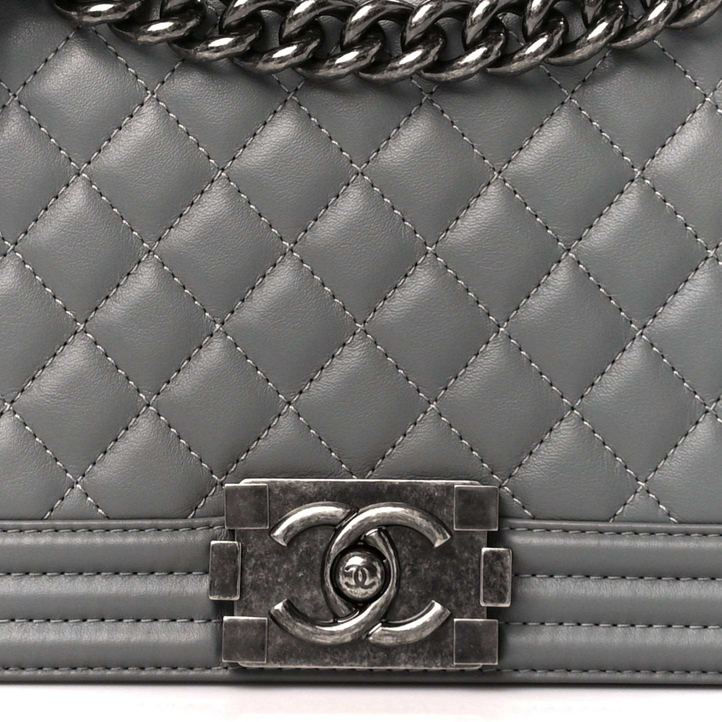 Lambskin Quilted Medium Boy Flap Grey