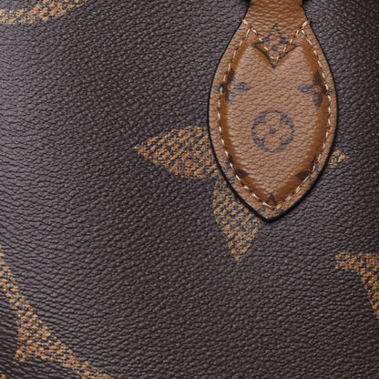 Louis Vuitton Reverse Monogram Giant Onthego MM 12 of 13