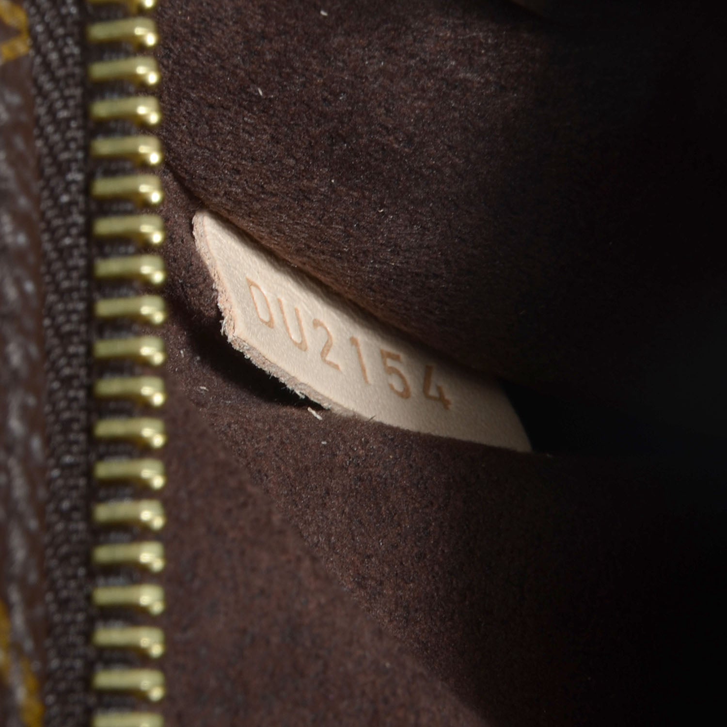 Louis Vuitton Monogram Pochette Metis 7 of 8