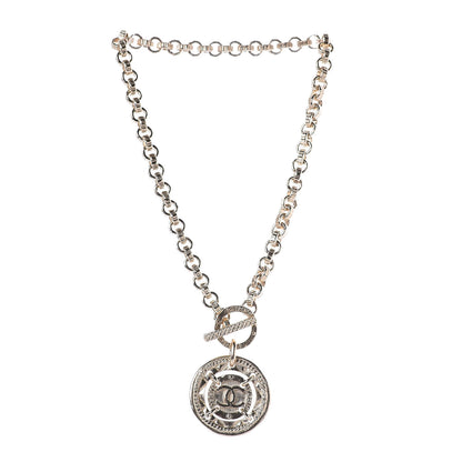 Chanel Medallion CC Chain Necklace Gold 3 of 7