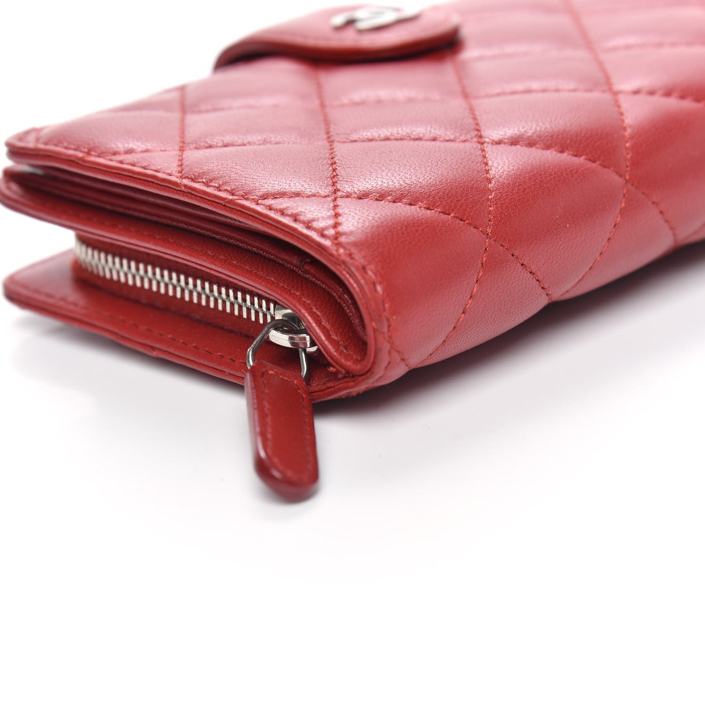 Lambskin Quilted Zipped Pocket Wallet Red