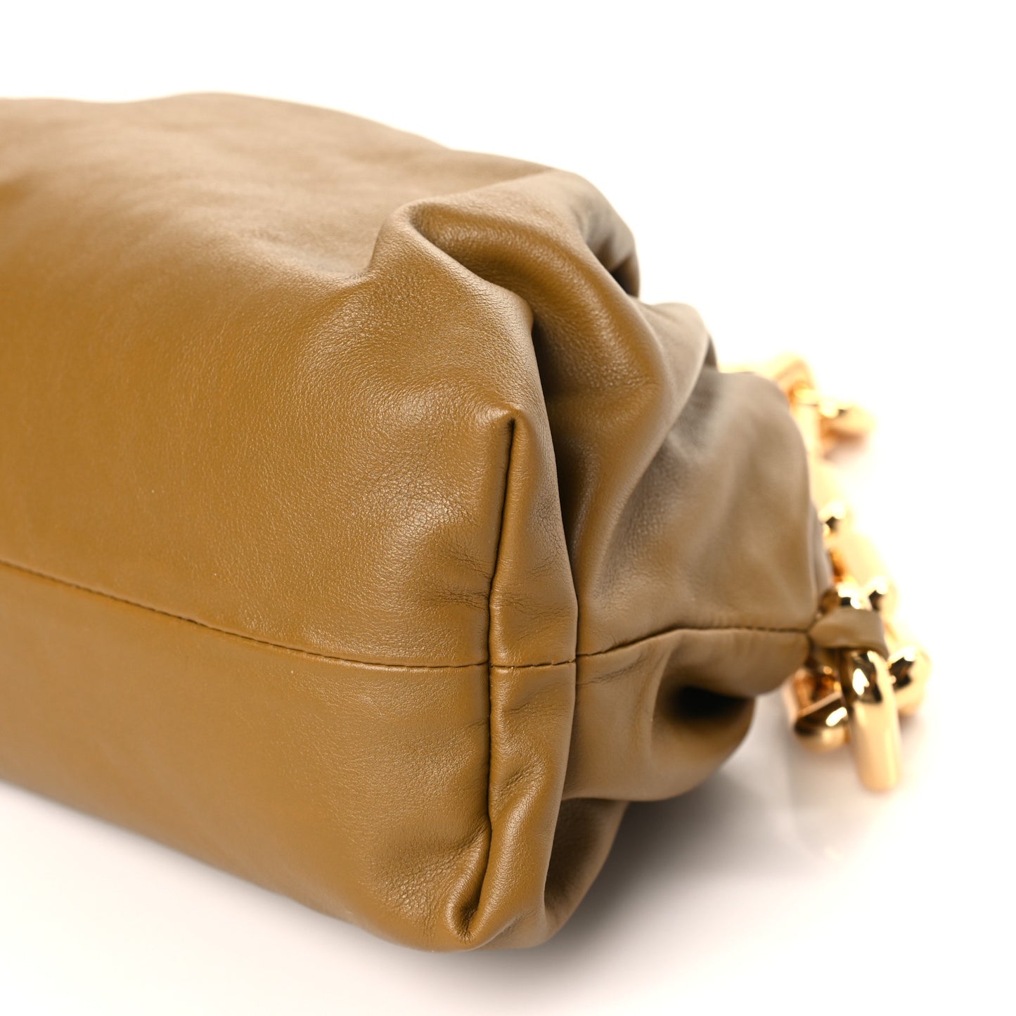 Calfskin The Pouch Chain Cammello