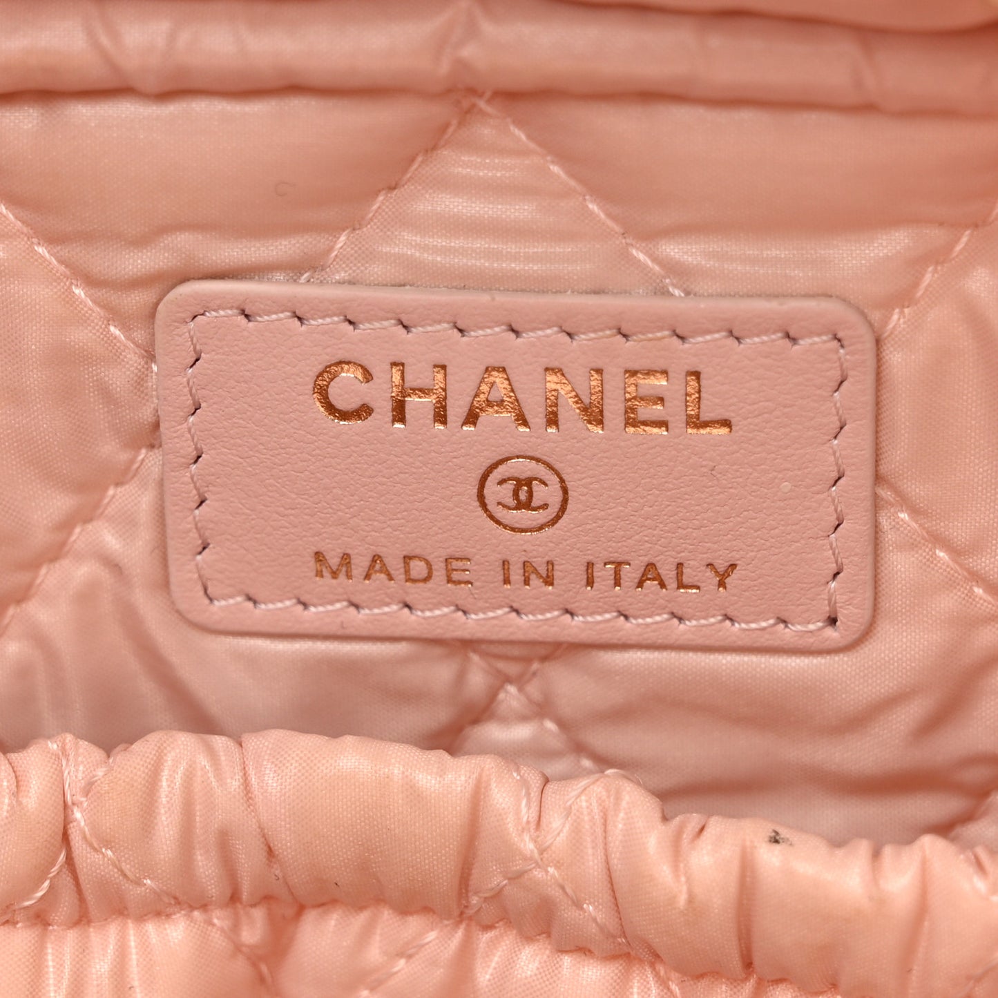 Caviar Quilted Medium Curvy Pouch Cosmetic Case Light Pink