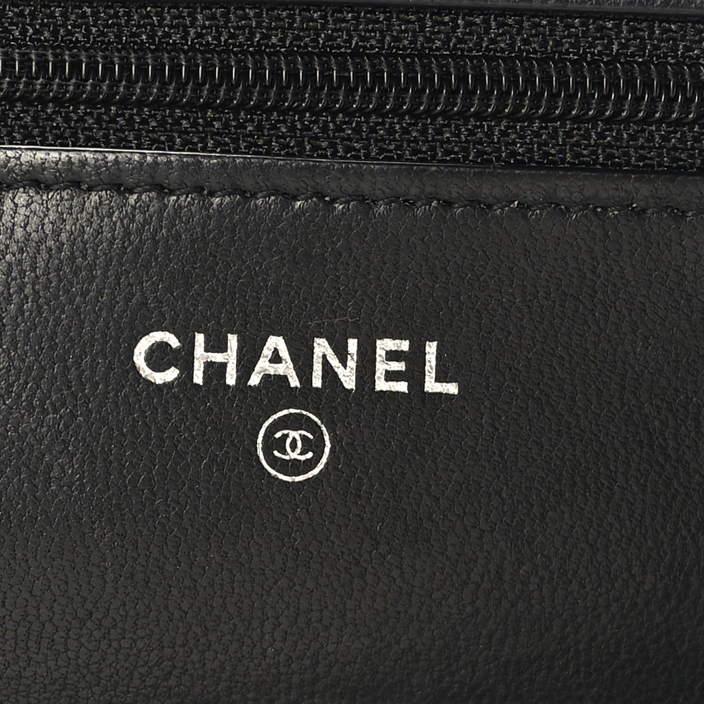 Lambskin Quilted Wallet On Chain WOC Black