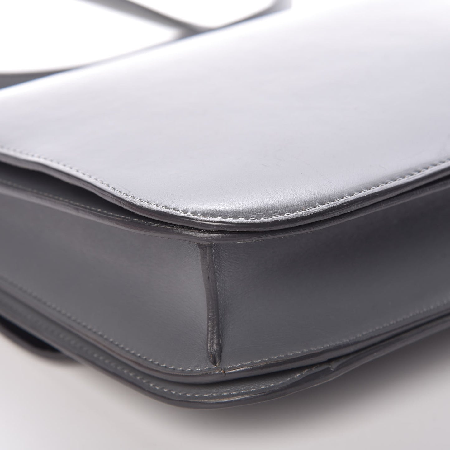 Box Calfskin Medium Classic Box Flap Bag Grey