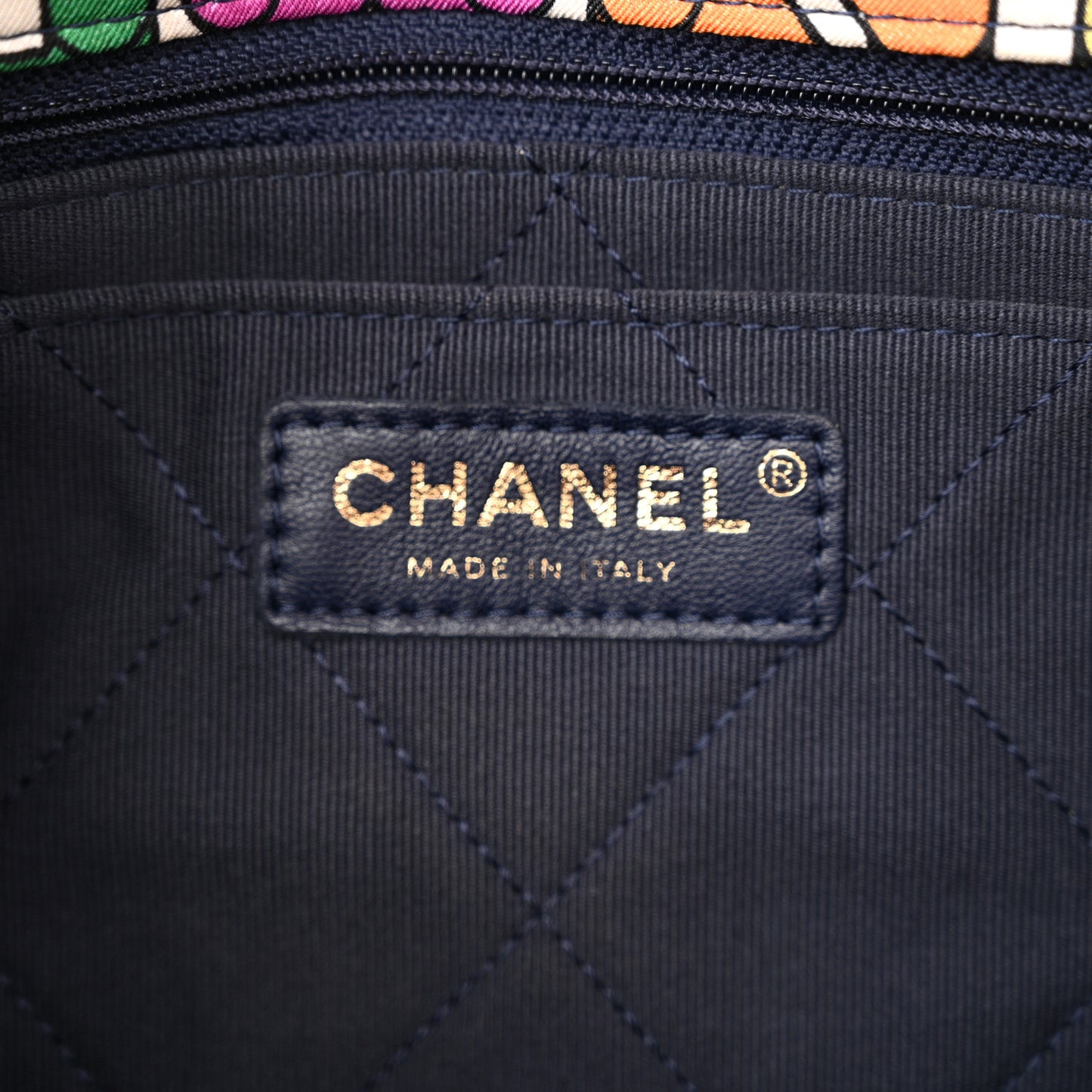 Printed Silk CC Small Single Flap Multicolor