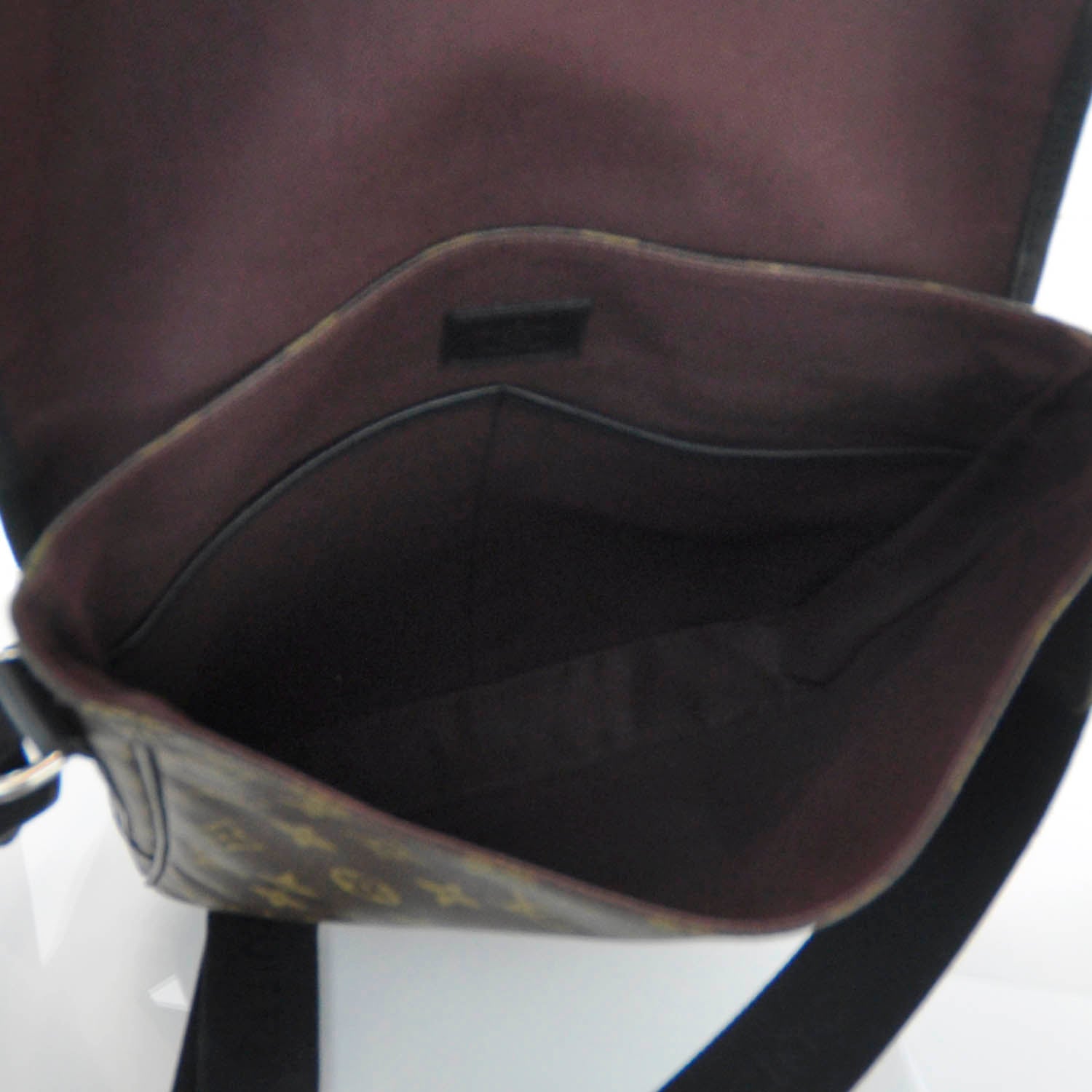 Louis Vuitton Monogram Macassar Bass MM 7 of 9