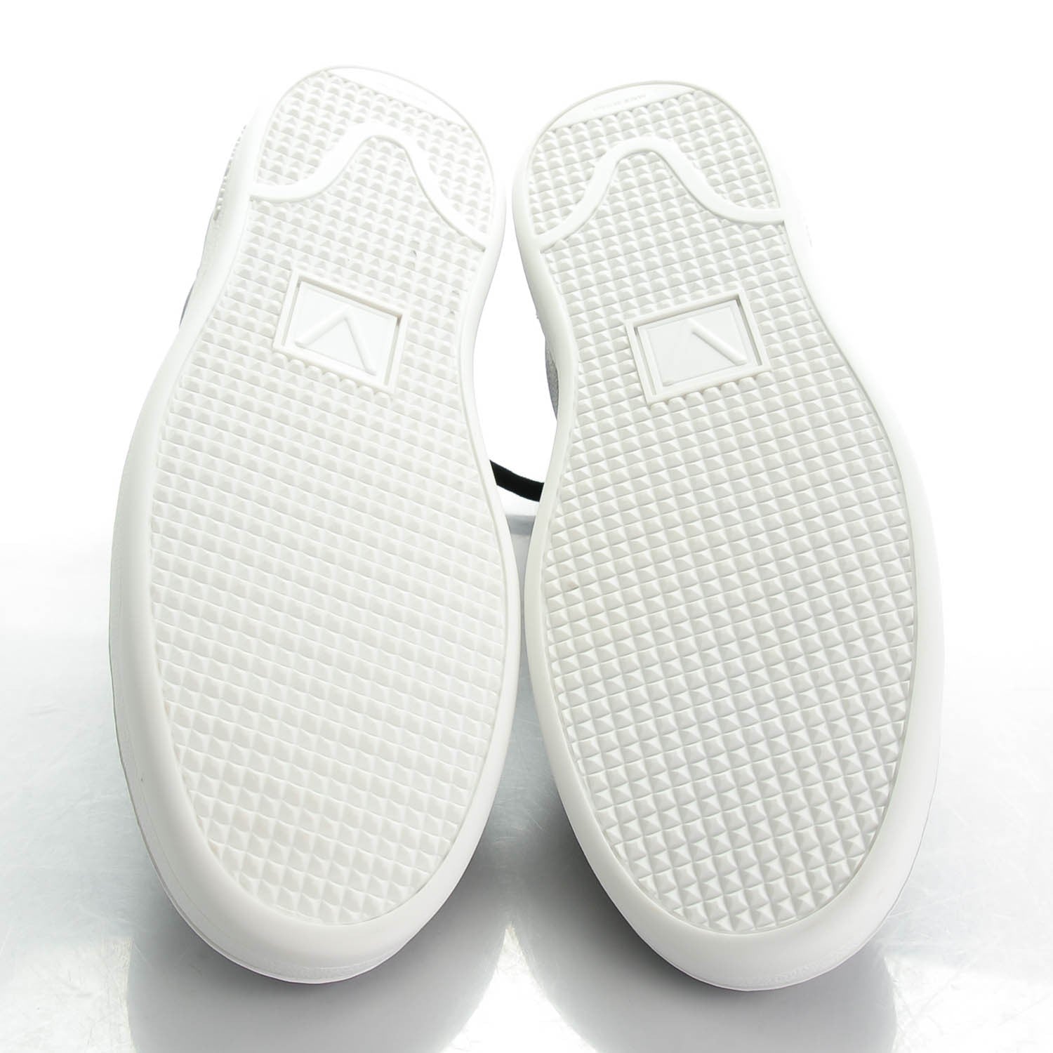 Louis Vuitton Monogram Frontrow Sneakers 12 5 of 8