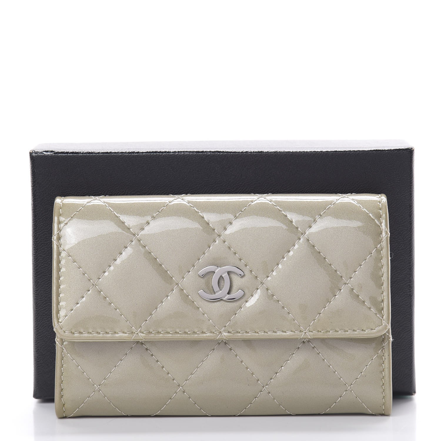 Chanel Patent Quilted Card Holder Light Gold 9 of 9