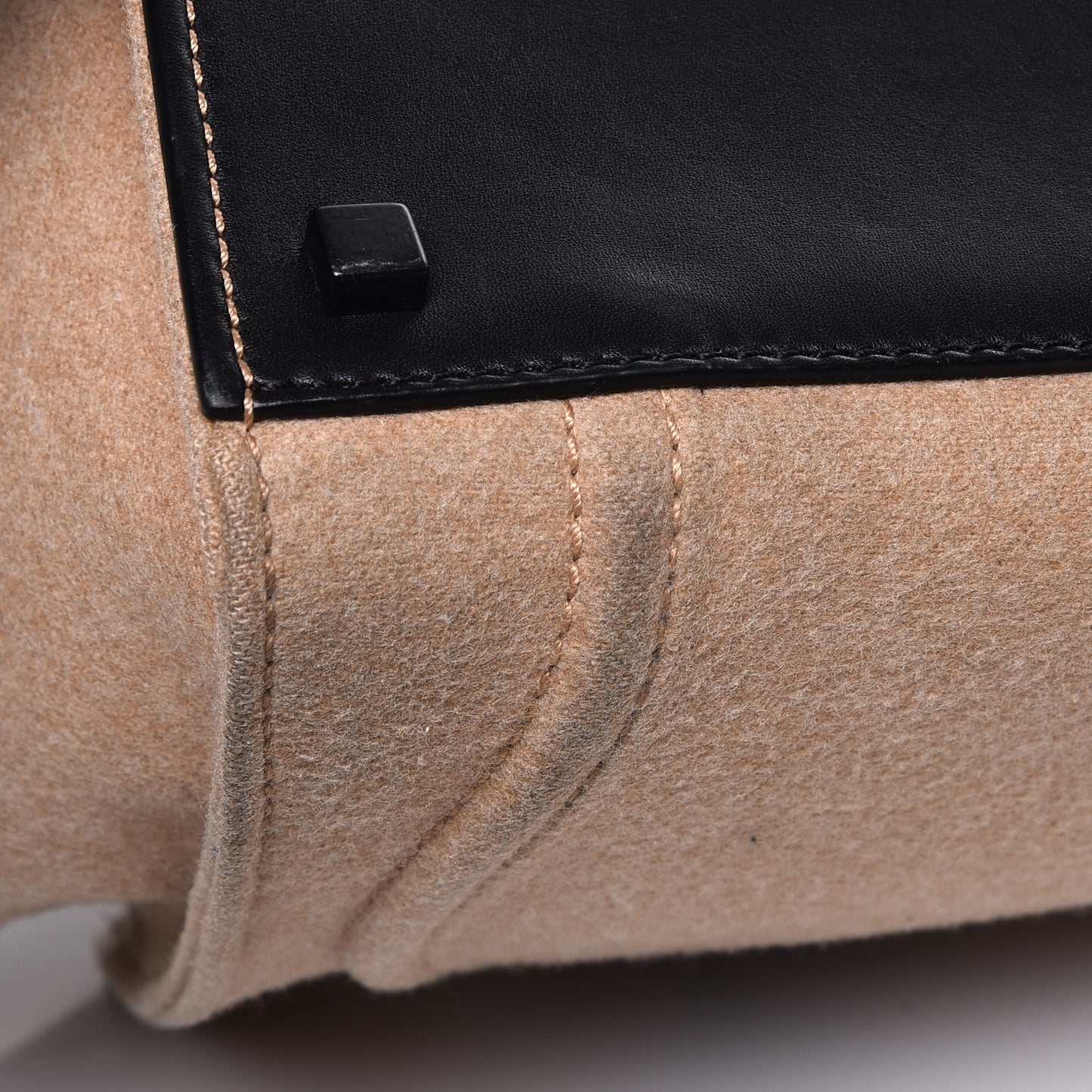 Felt Medium Phantom Luggage Beige