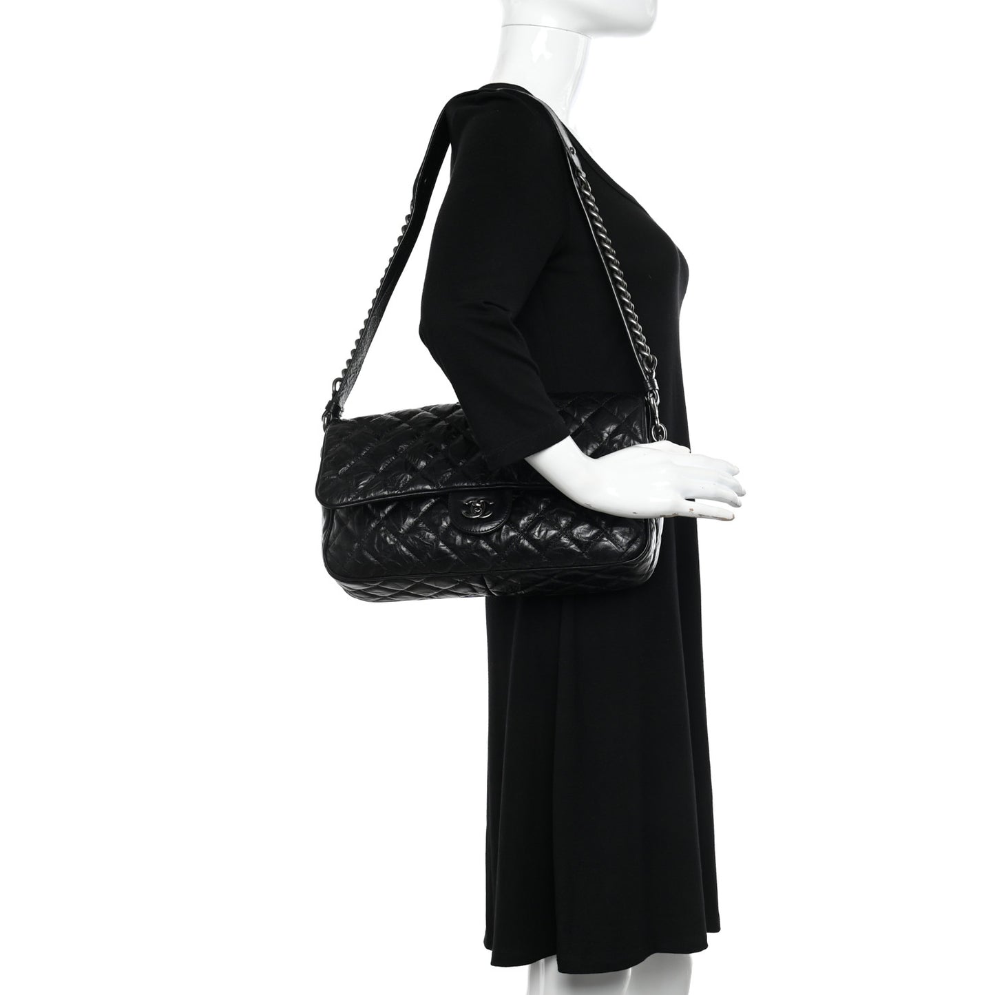 Crumpled Calfskin Quilted Medium Casual Rock Flap Black