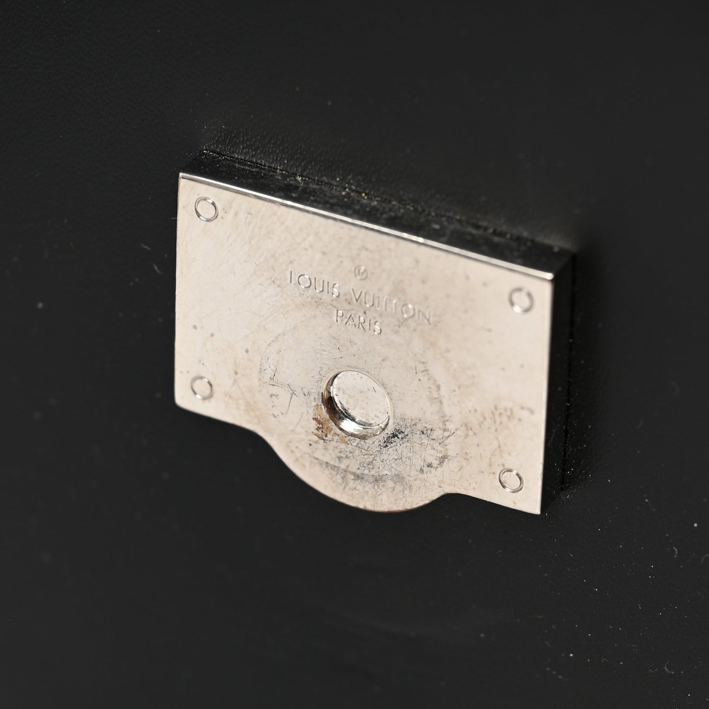 Epi Luna Black