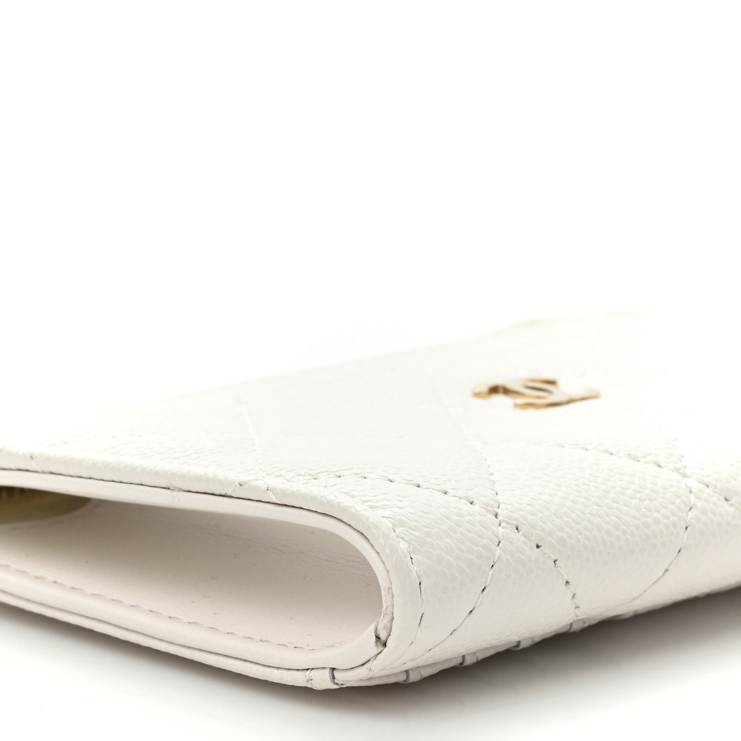 Caviar Quilted CC Zip Around Card Holder White