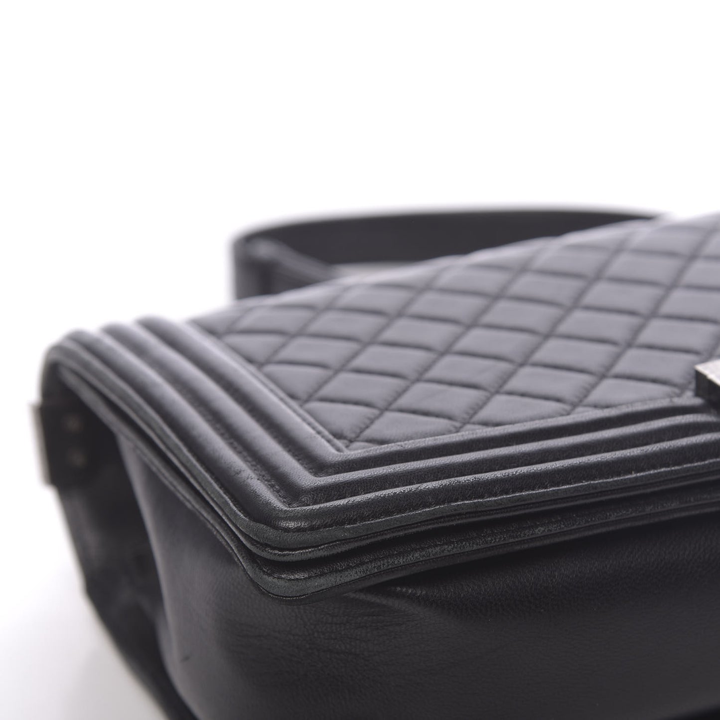 Lambskin Quilted New Medium Boy Flap Black