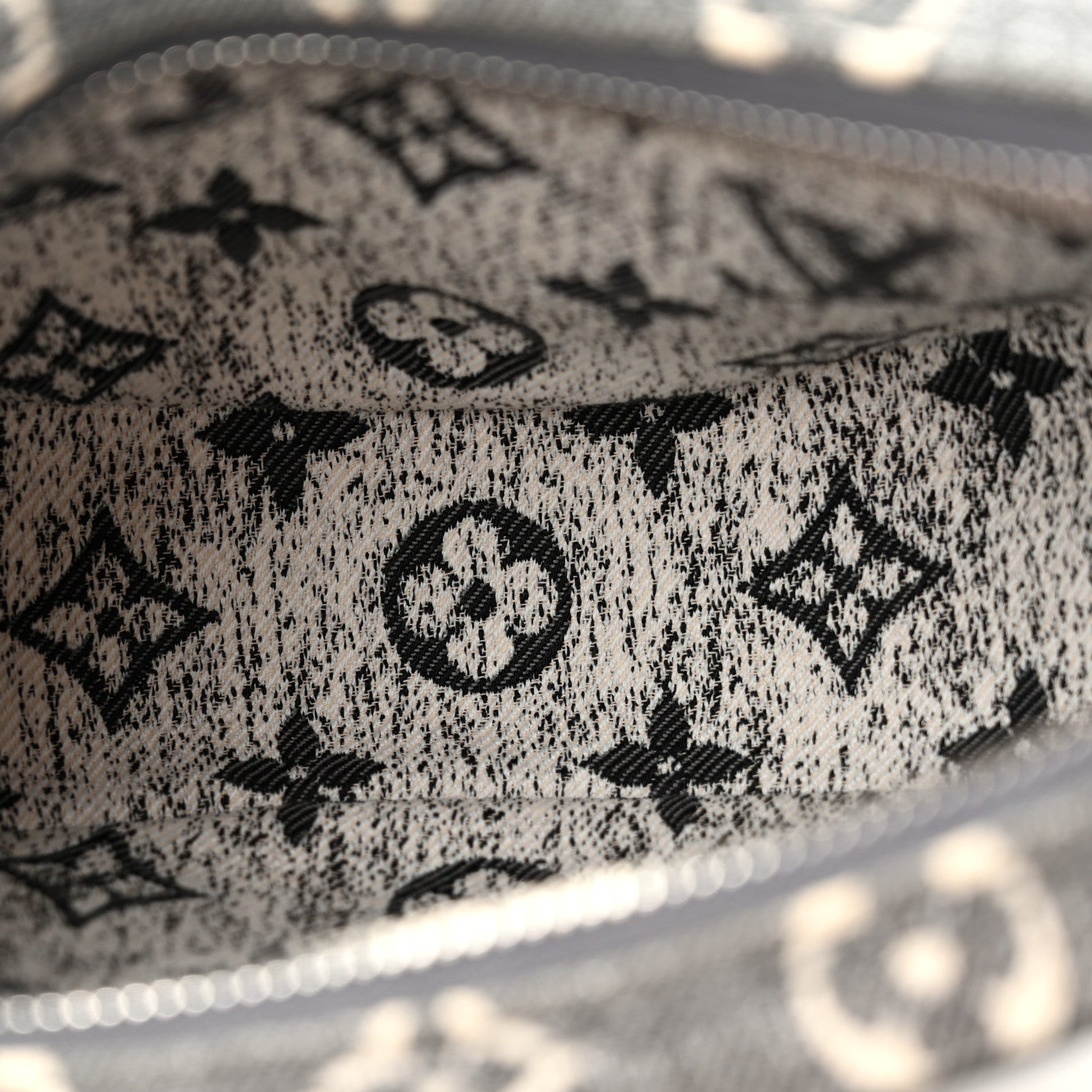 Louis Vuitton Monogram Jacquard Denim Loop Bleu 4 of 10