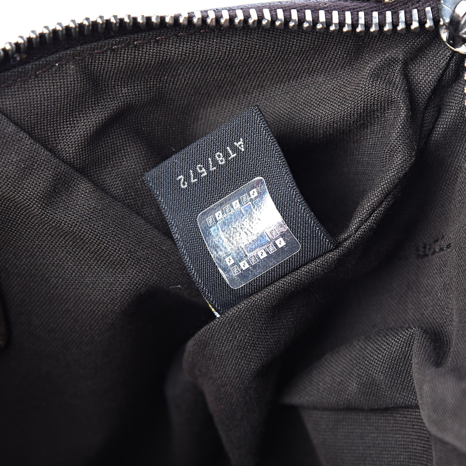 Fendi Zucchino Vachetta Pochette Caffe Argilla Canna di Fucile 7 of 11