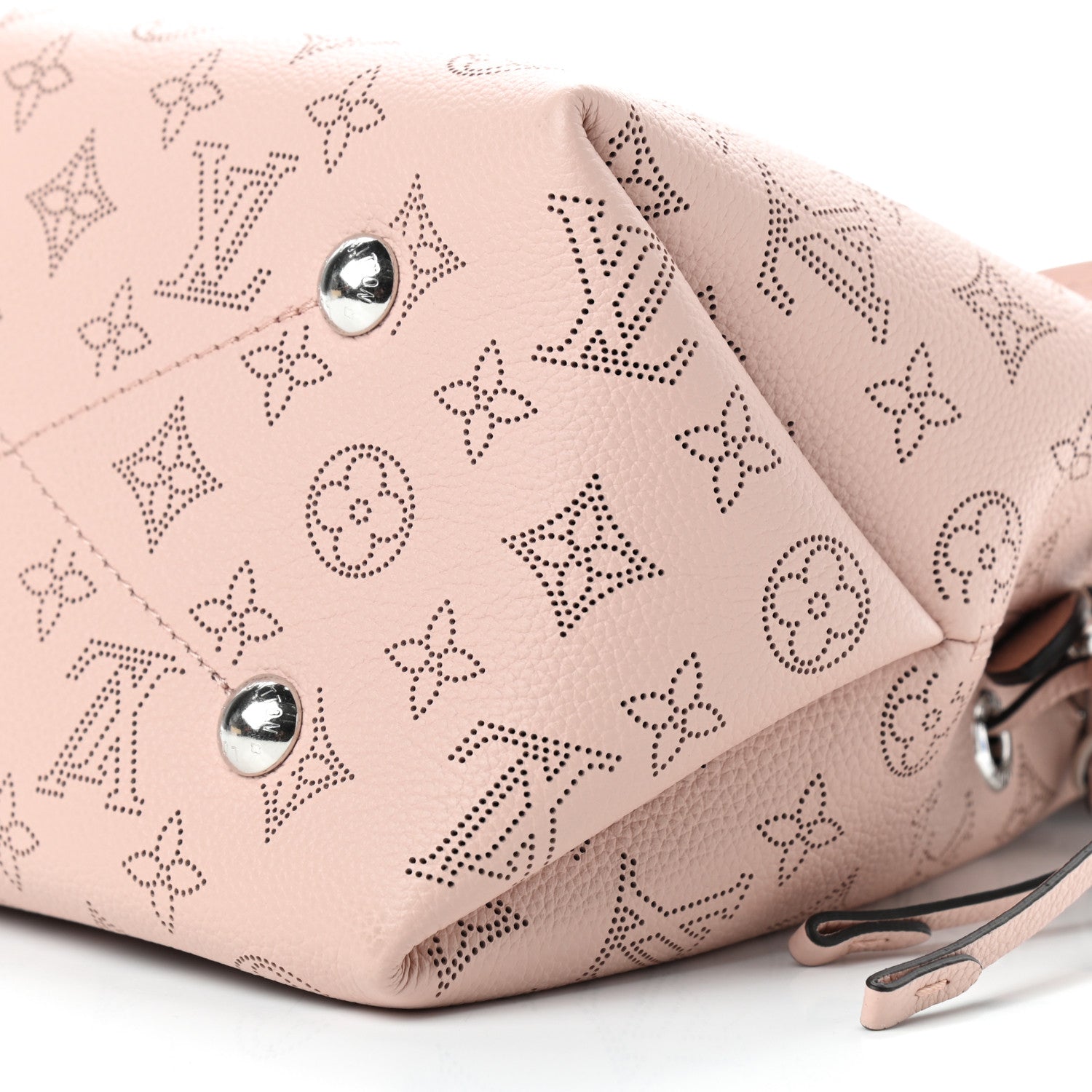 Louis Vuitton Mahina Bella Magnolia 9 of 9