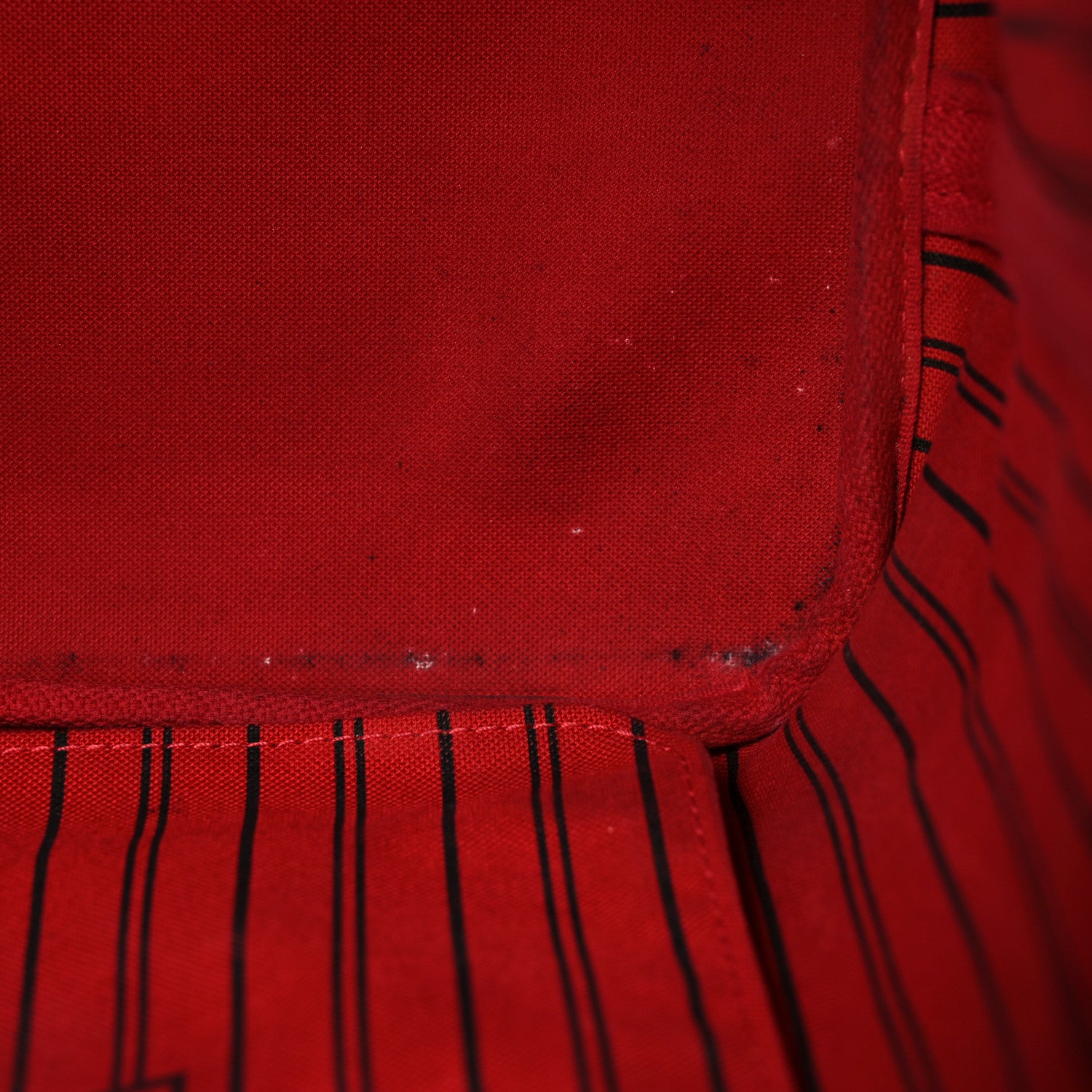 Louis Vuitton Monogram World Tour Neverfull MM 14 of 20