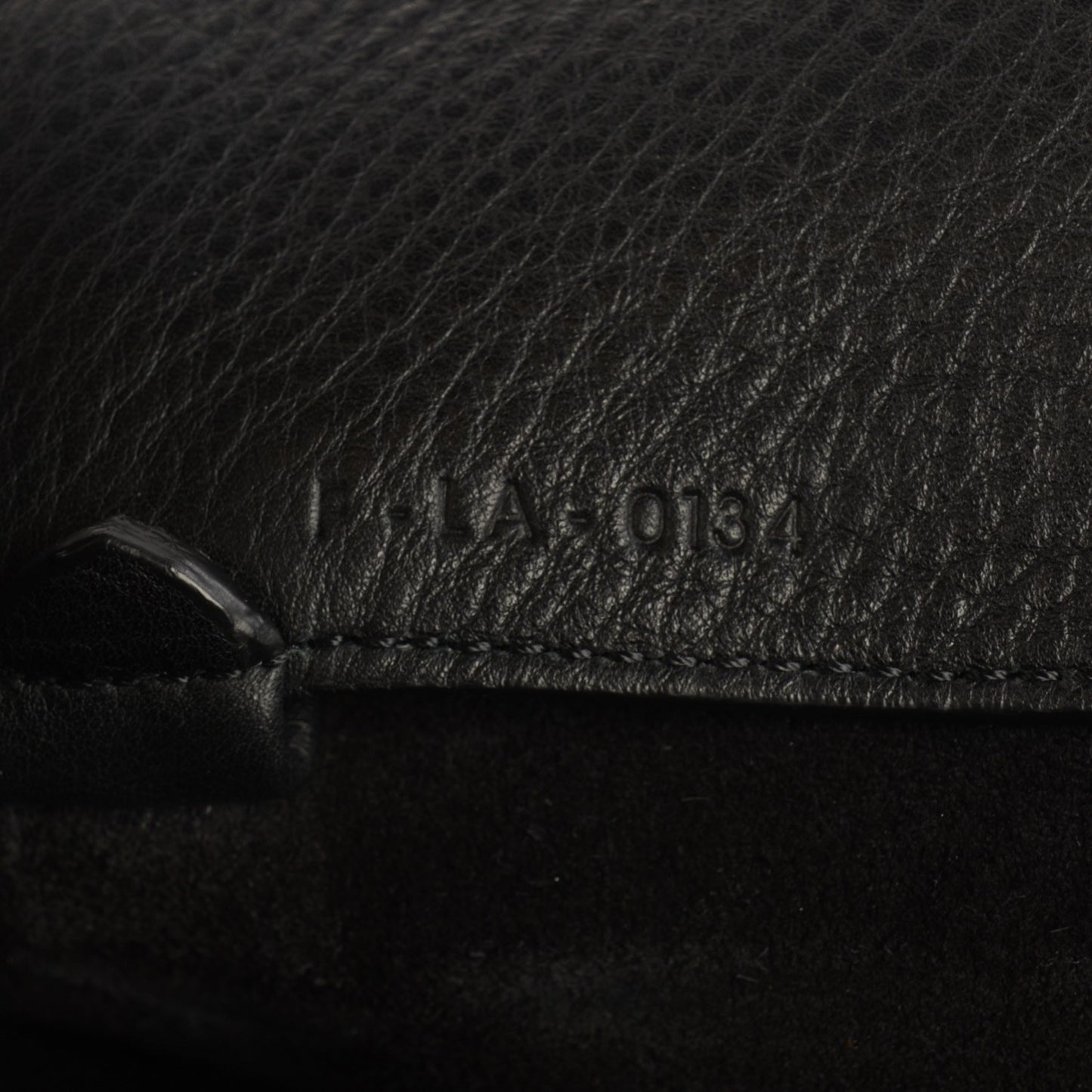 Soft Grained Calfskin Medium Cabas Phantom Black