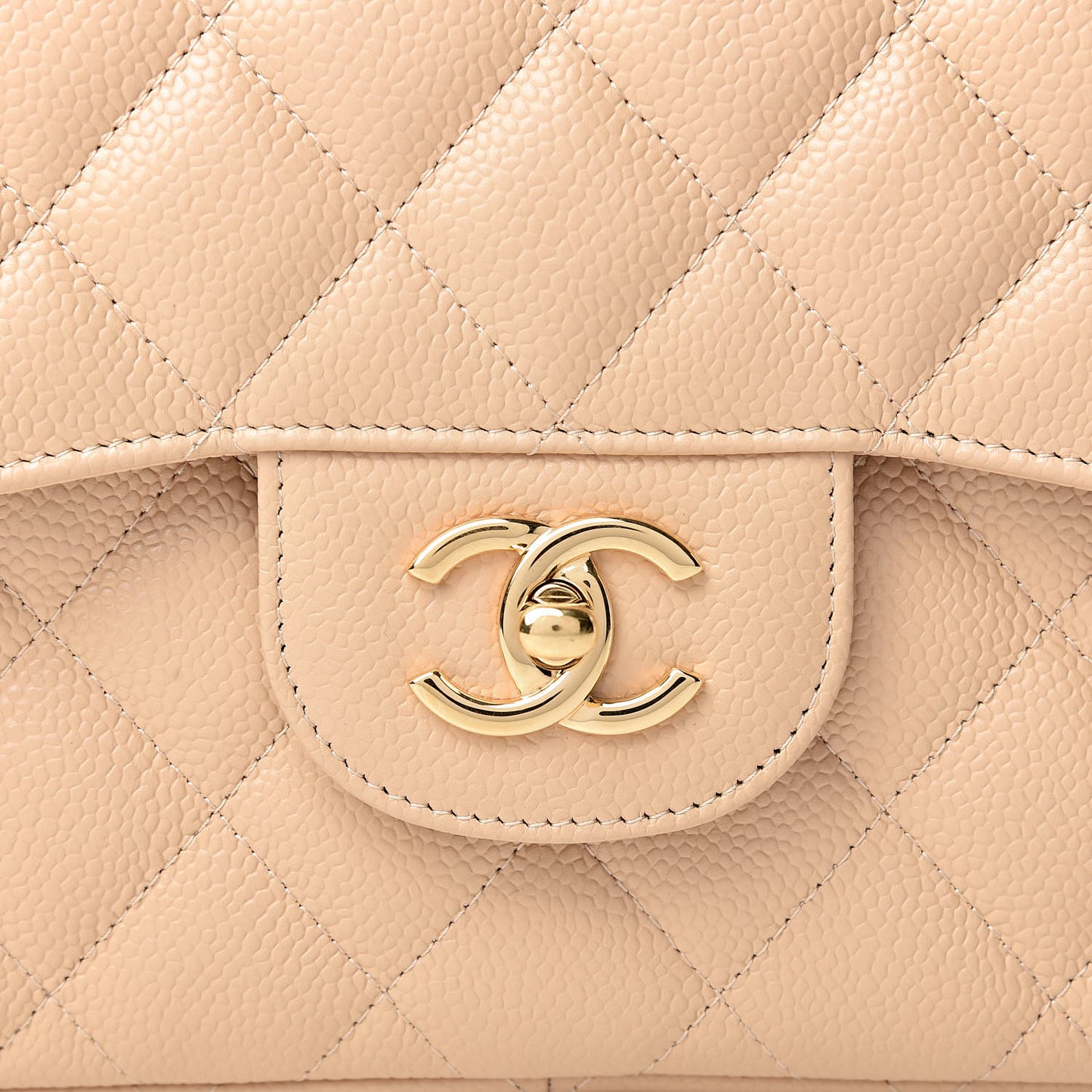 Caviar Quilted Jumbo Double Flap Beige Clair