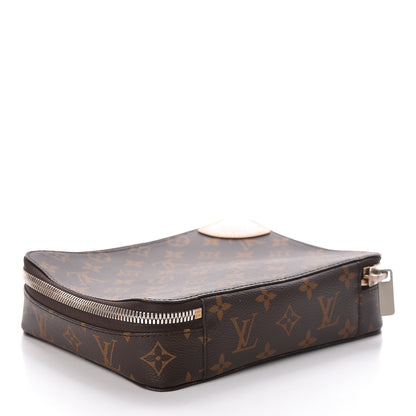 Louis Vuitton Monogram Horizon Accessories Pouch 3 of 9