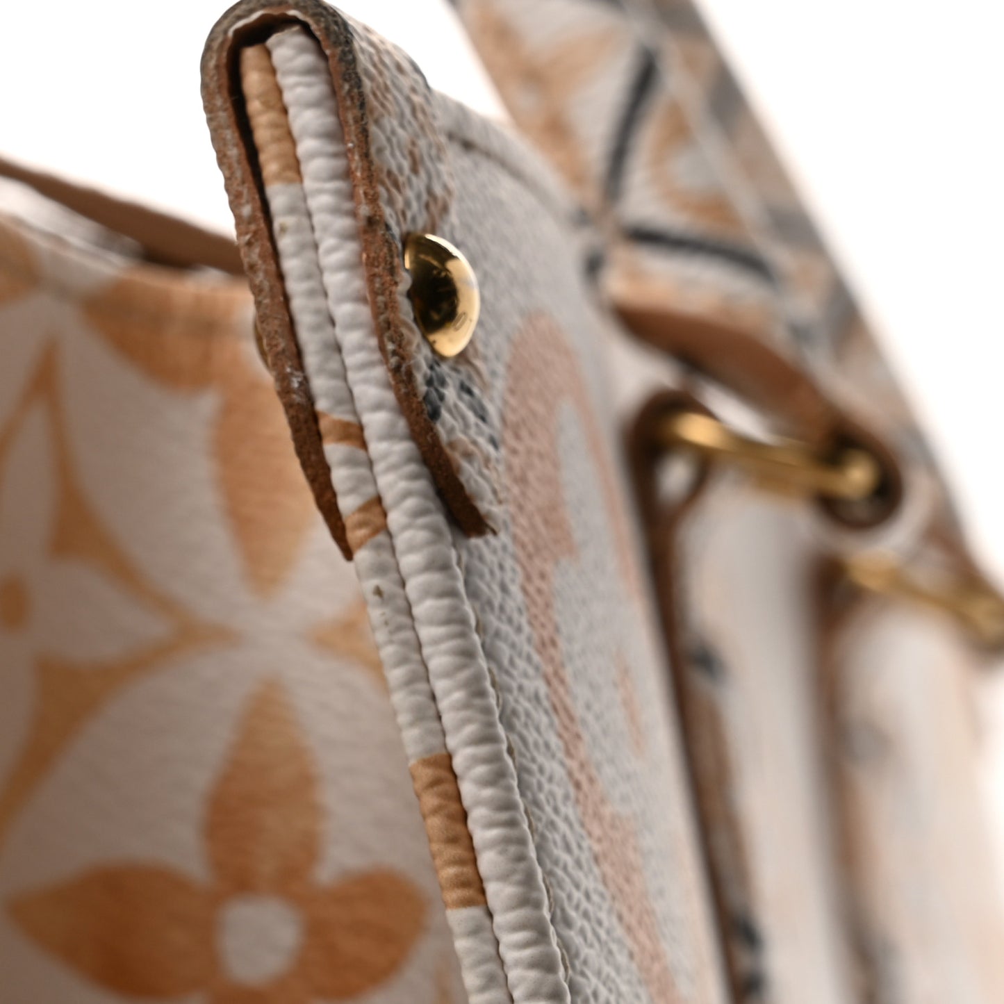 Monogram Giant By The Pool 2.0 Onthego MM Beige