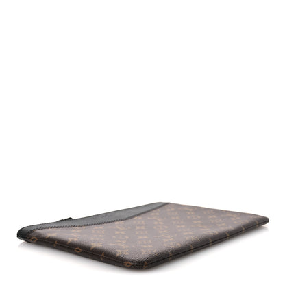 Louis Vuitton Monogram Daily Pouch Black 4 of 8