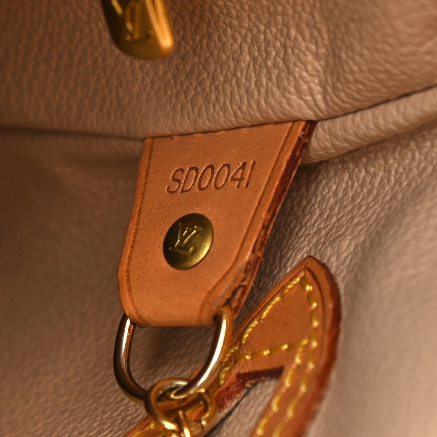 Monogram Petit Bucket 23