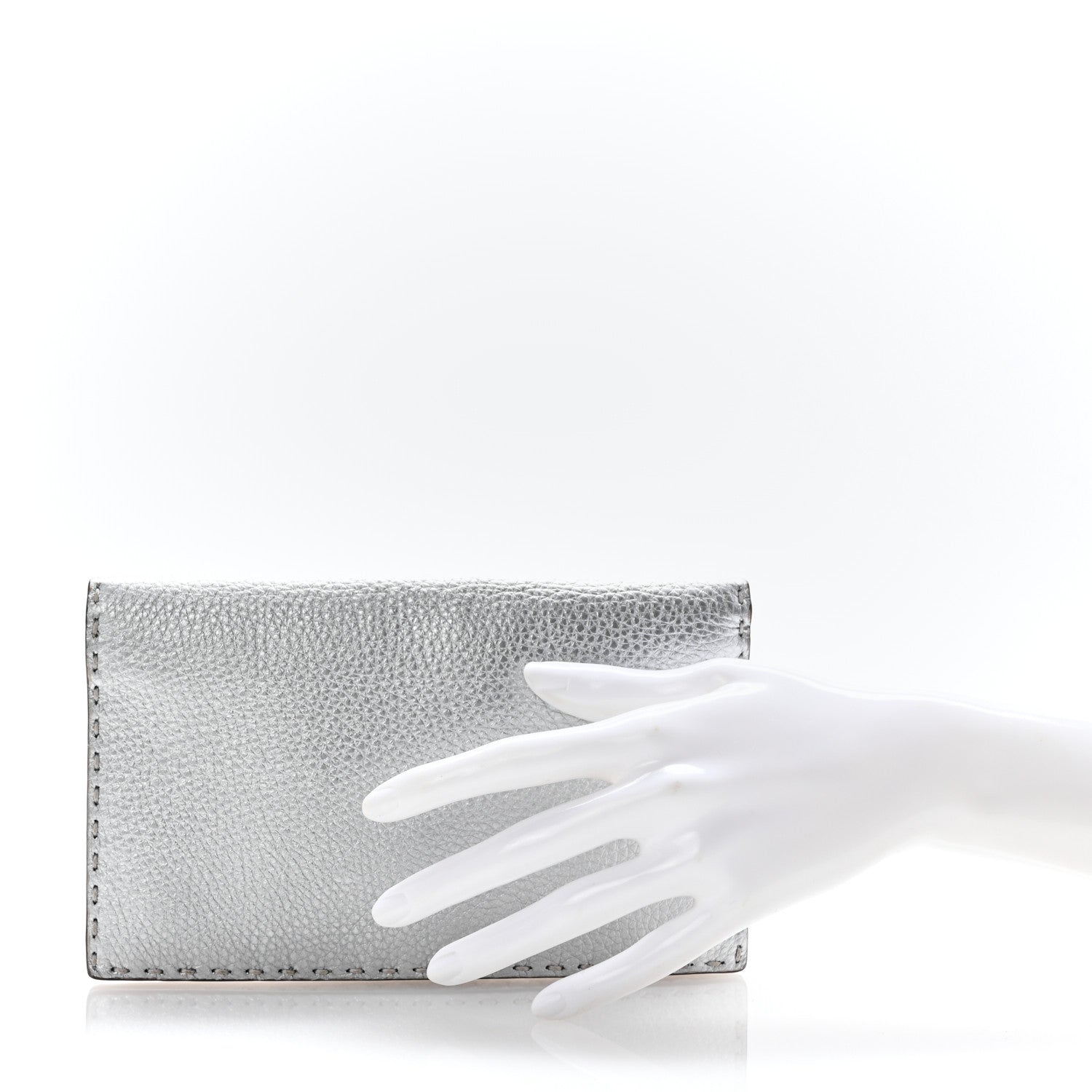 Fendi Cuoio Romano Lux Selleria Flat Clutch Argento 2 of 9