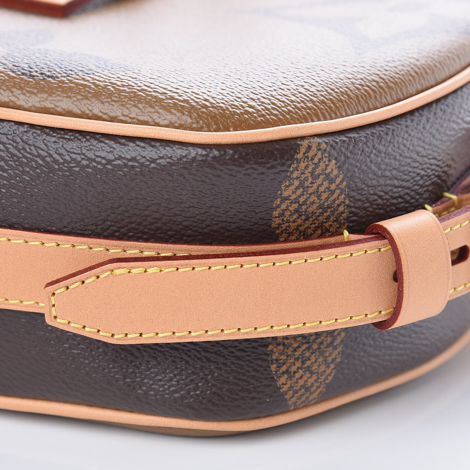 Louis Vuitton Reverse Monogram Giant Boite Chapeau Souple 8 of 9