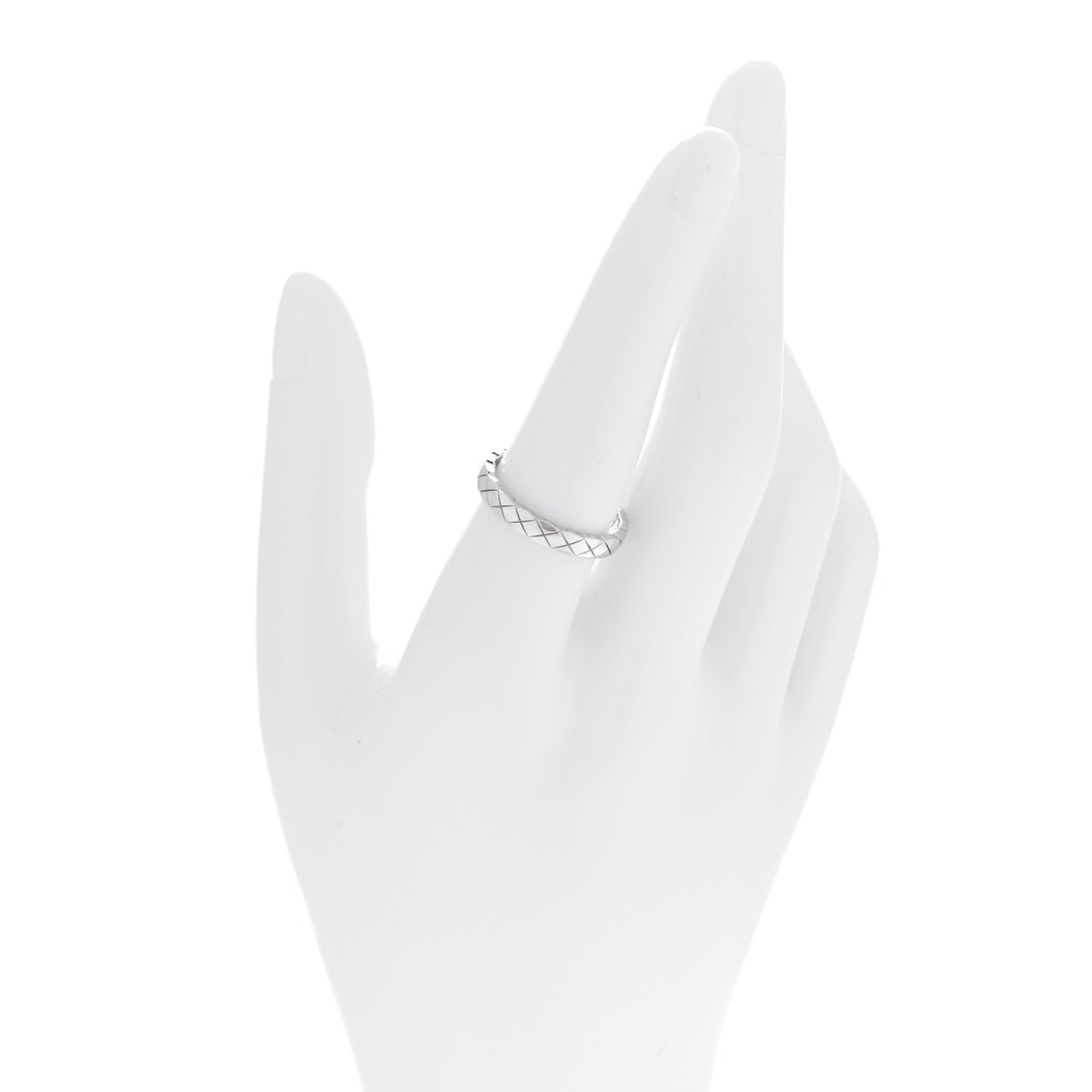18K White Gold Mini Coco Crush Ring 57 8