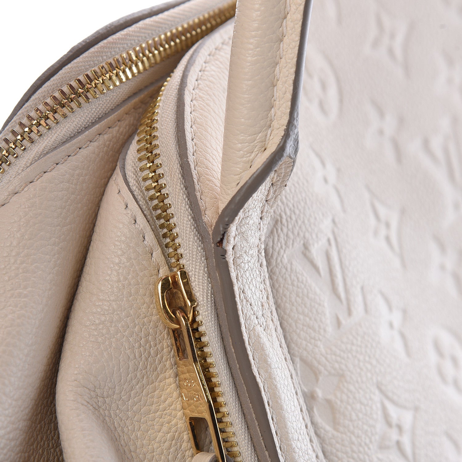 Louis Vuitton Empreinte Marais MM Neige 13 of 27