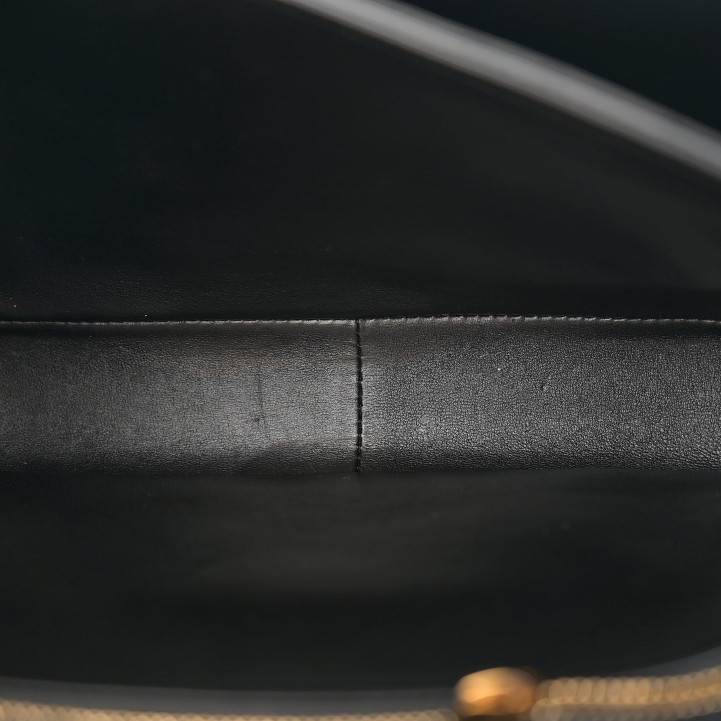 Shiny Calfskin Medium Triomphe Black