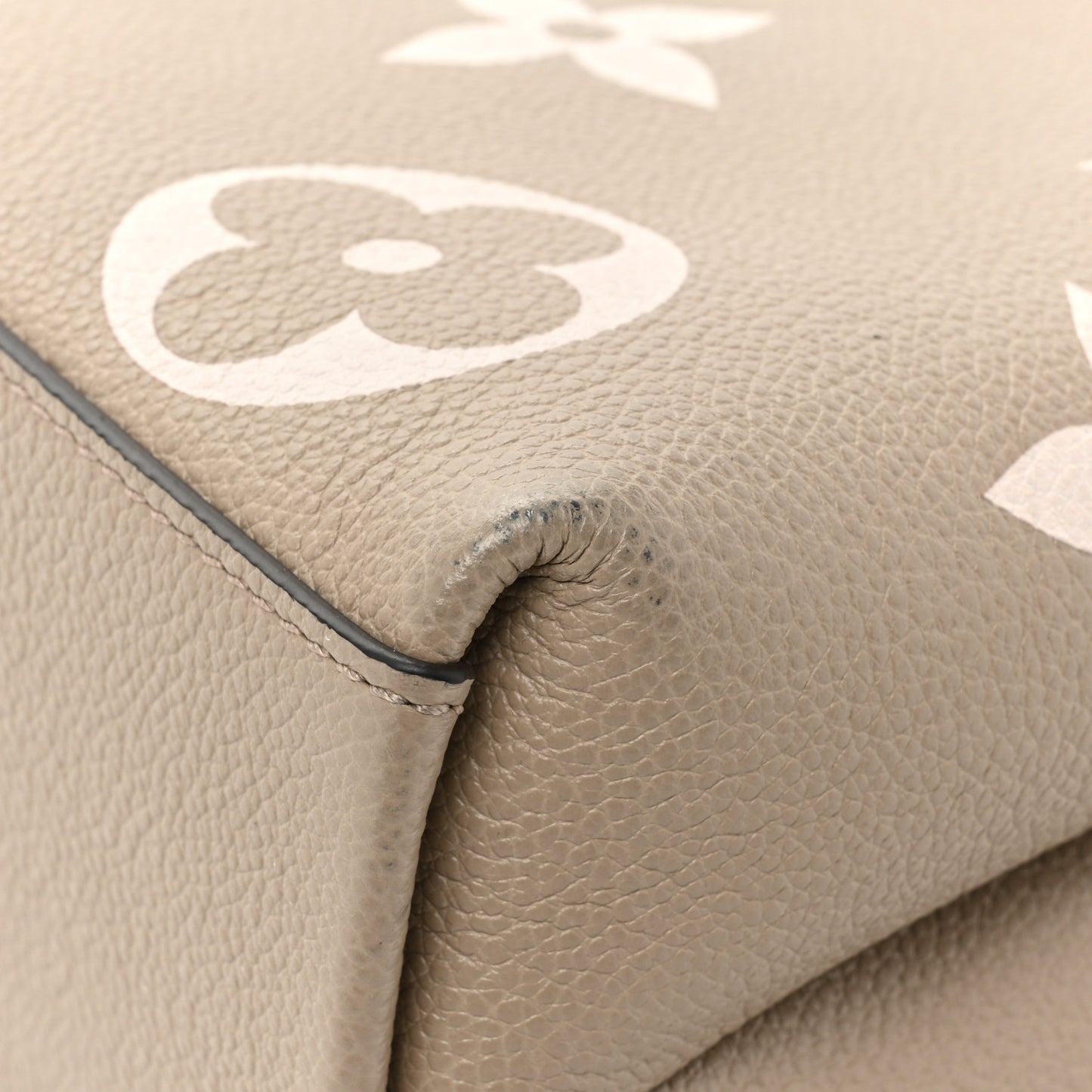 Empreinte Monogram Giant Madeleine MM Dove Grey Beige