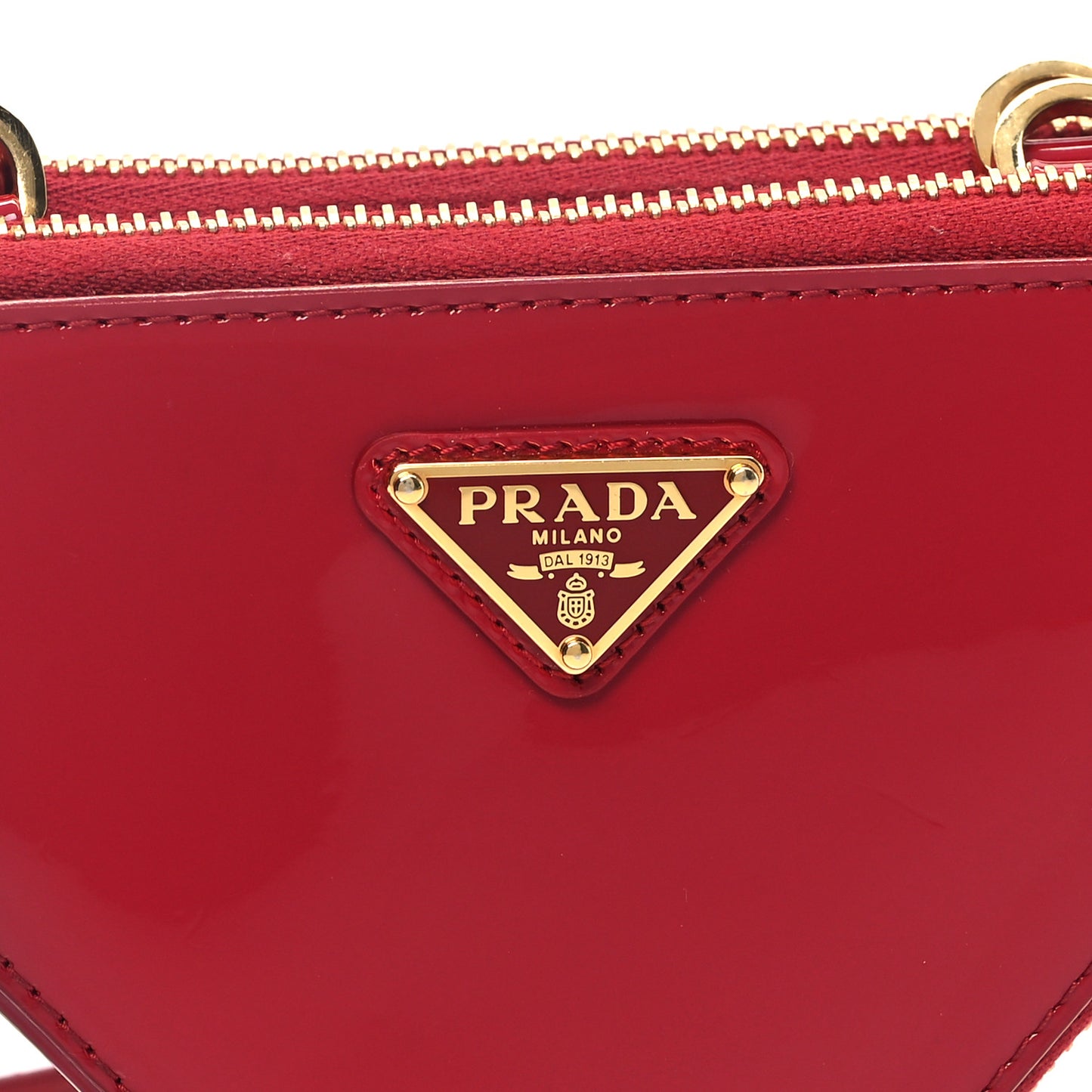 Spazzolato Mini Triangle Chain Crossbody Pouch Cherry