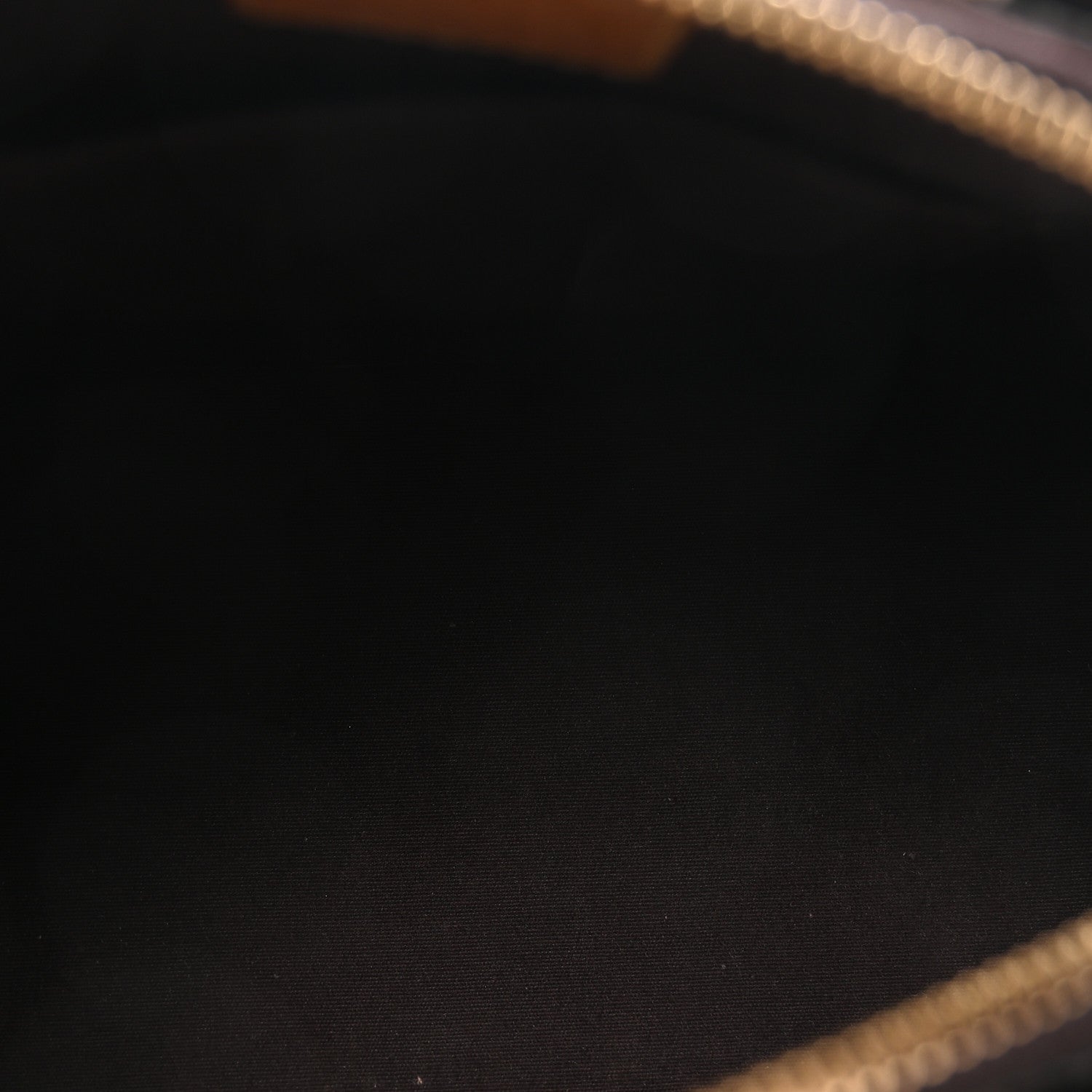 Louis Vuitton Vernis Alma BB Amarante 5 of 9