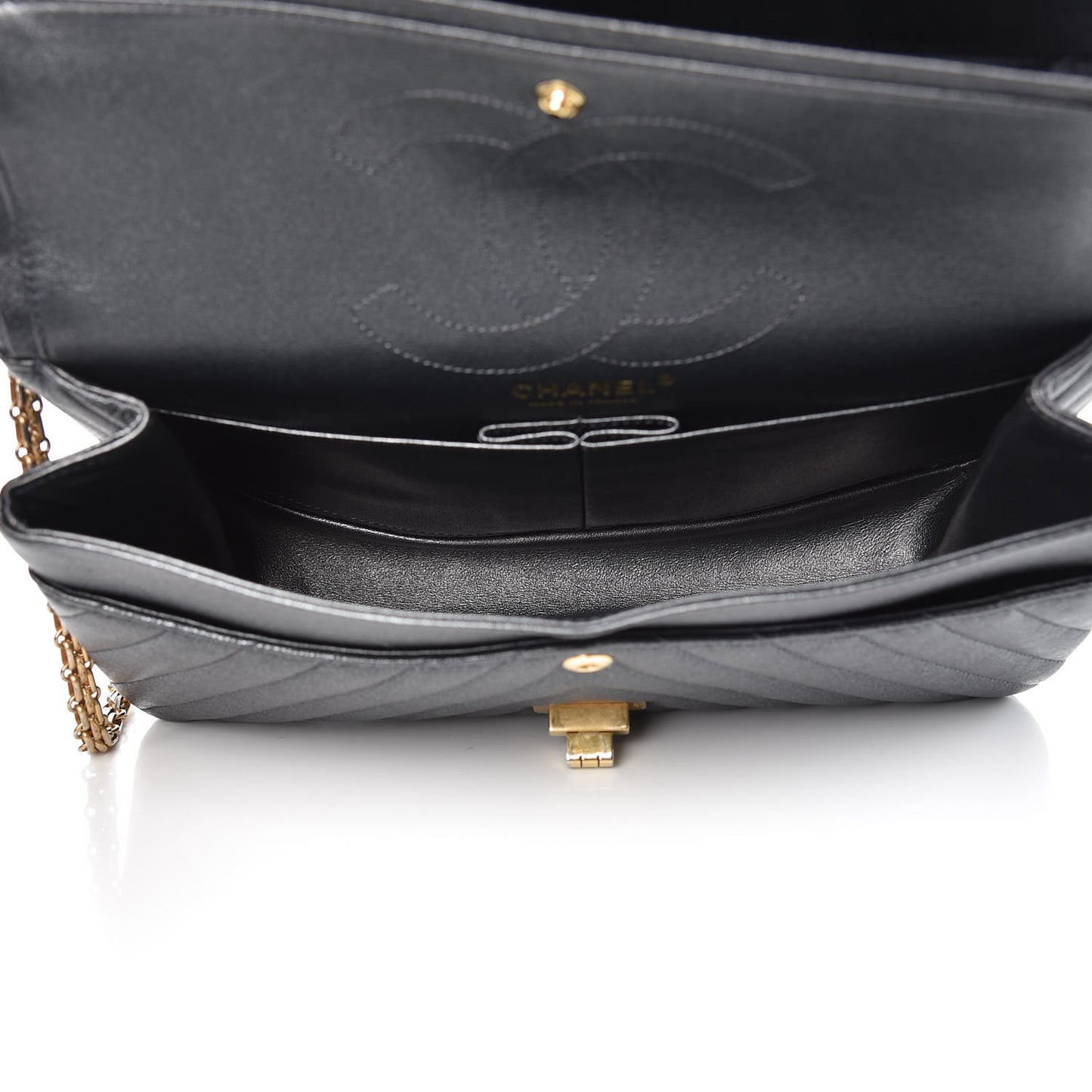 Metallic Sheepskin Chevron Quilted 2.55 Reissue 226 Flap Dark Silver