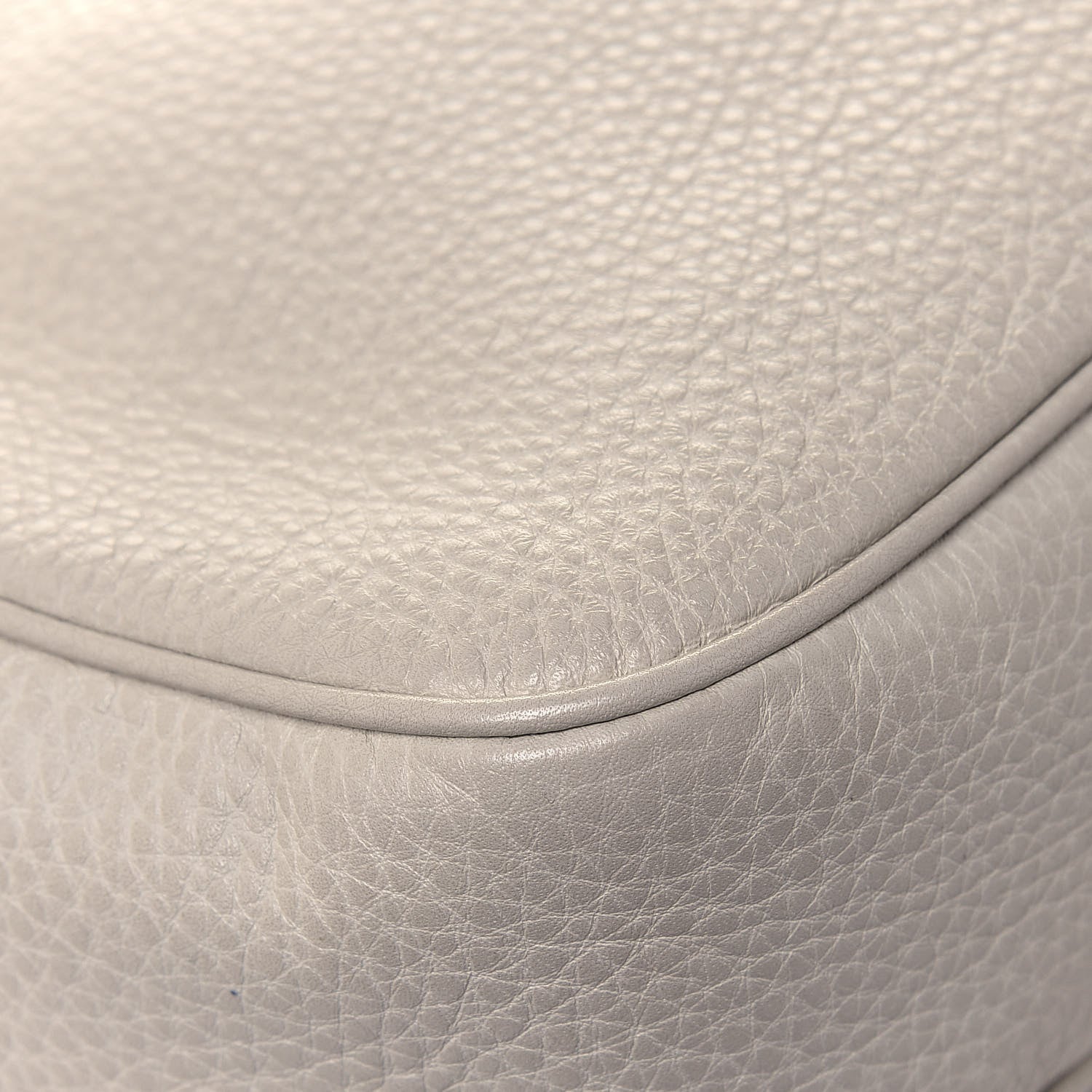 Gucci Pebbled Calfskin Small Soho Disco Bag Off White 11 of 18