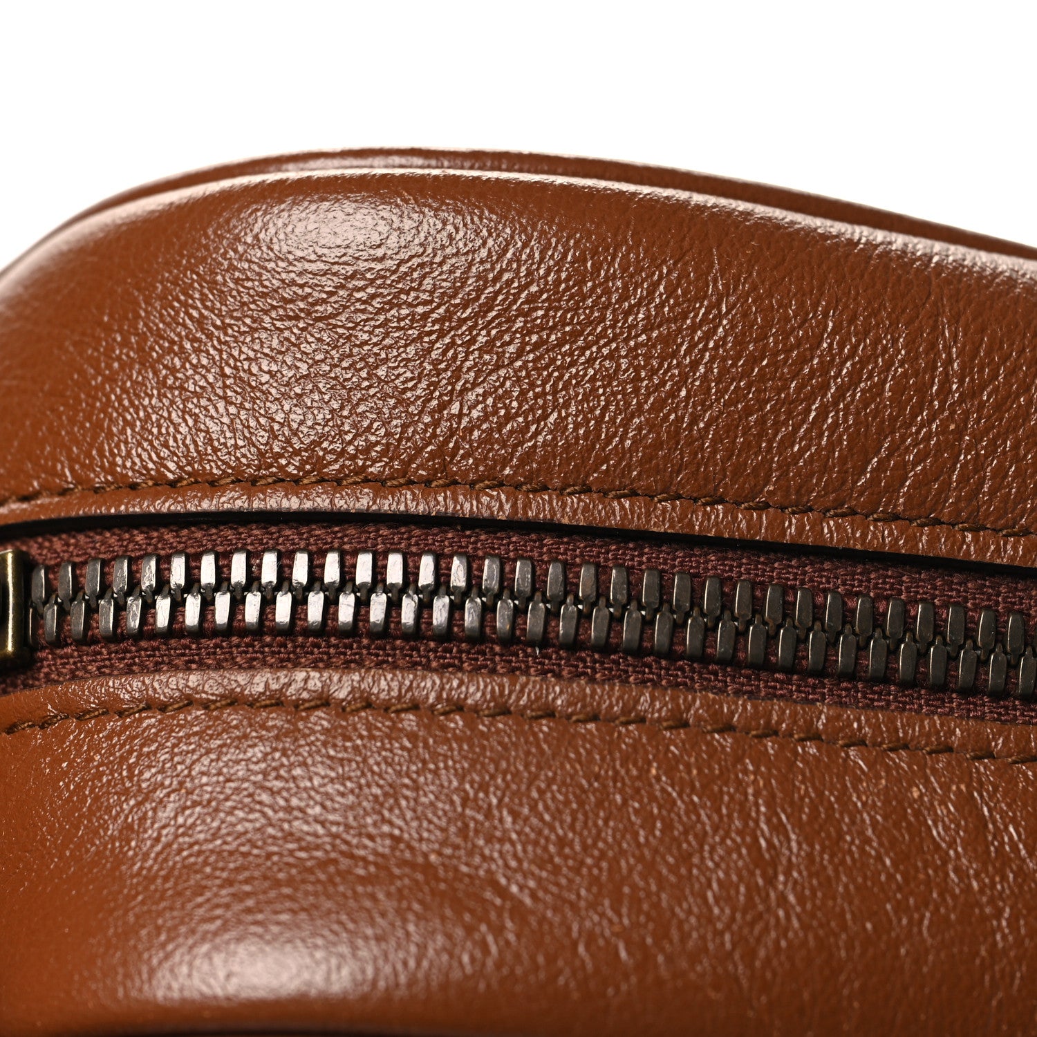 Gucci Glazed Calfskin Matelasse Diagonal Small GG Marmont Chain Shoulder Bag Cuir 13 of 13